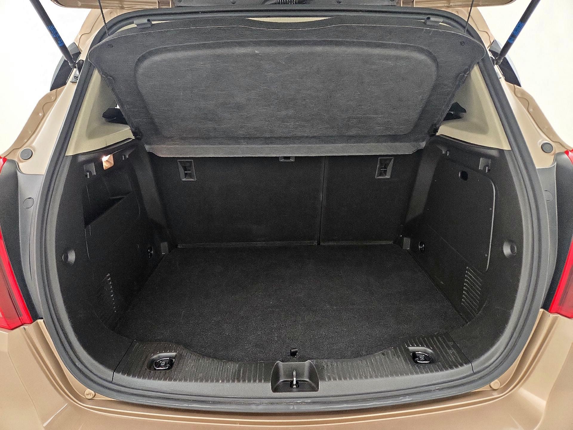 Thumbnail: 2019 Buick Encore - 20