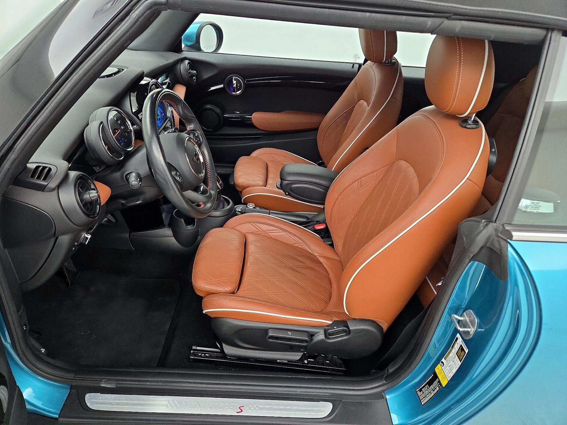 Thumbnail: 2021 MINI Cooper - 11