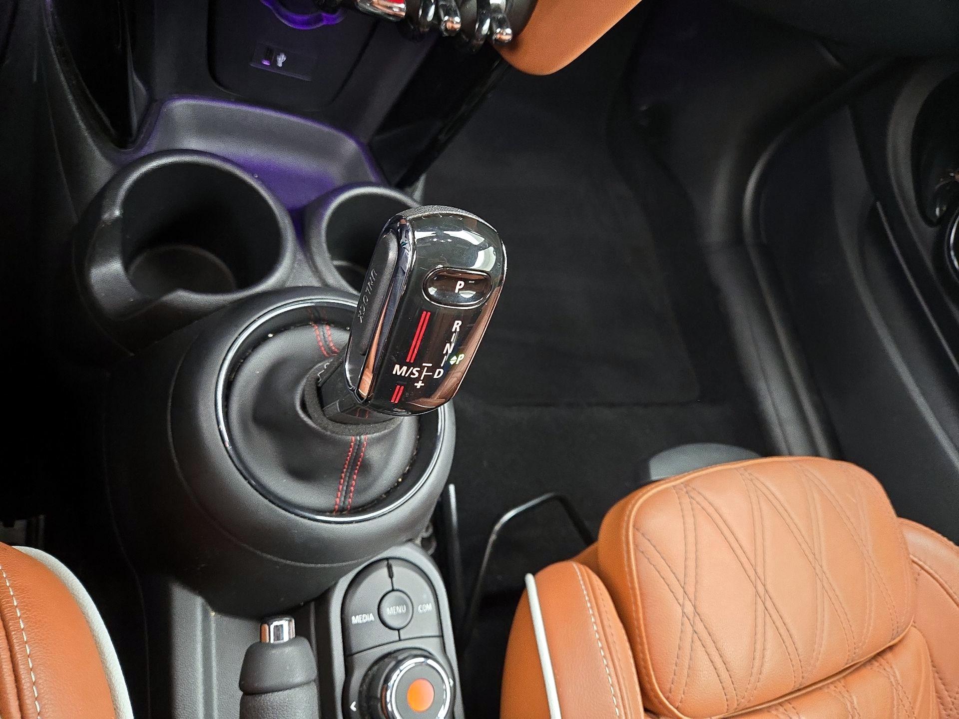 Thumbnail: 2021 MINI Cooper - 17