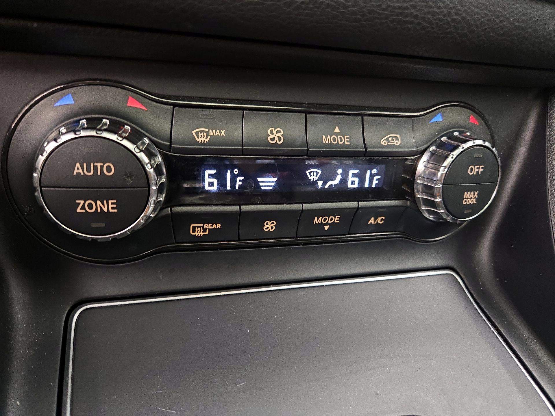 Thumbnail: 2018 Mercedes-Benz CLA - 16