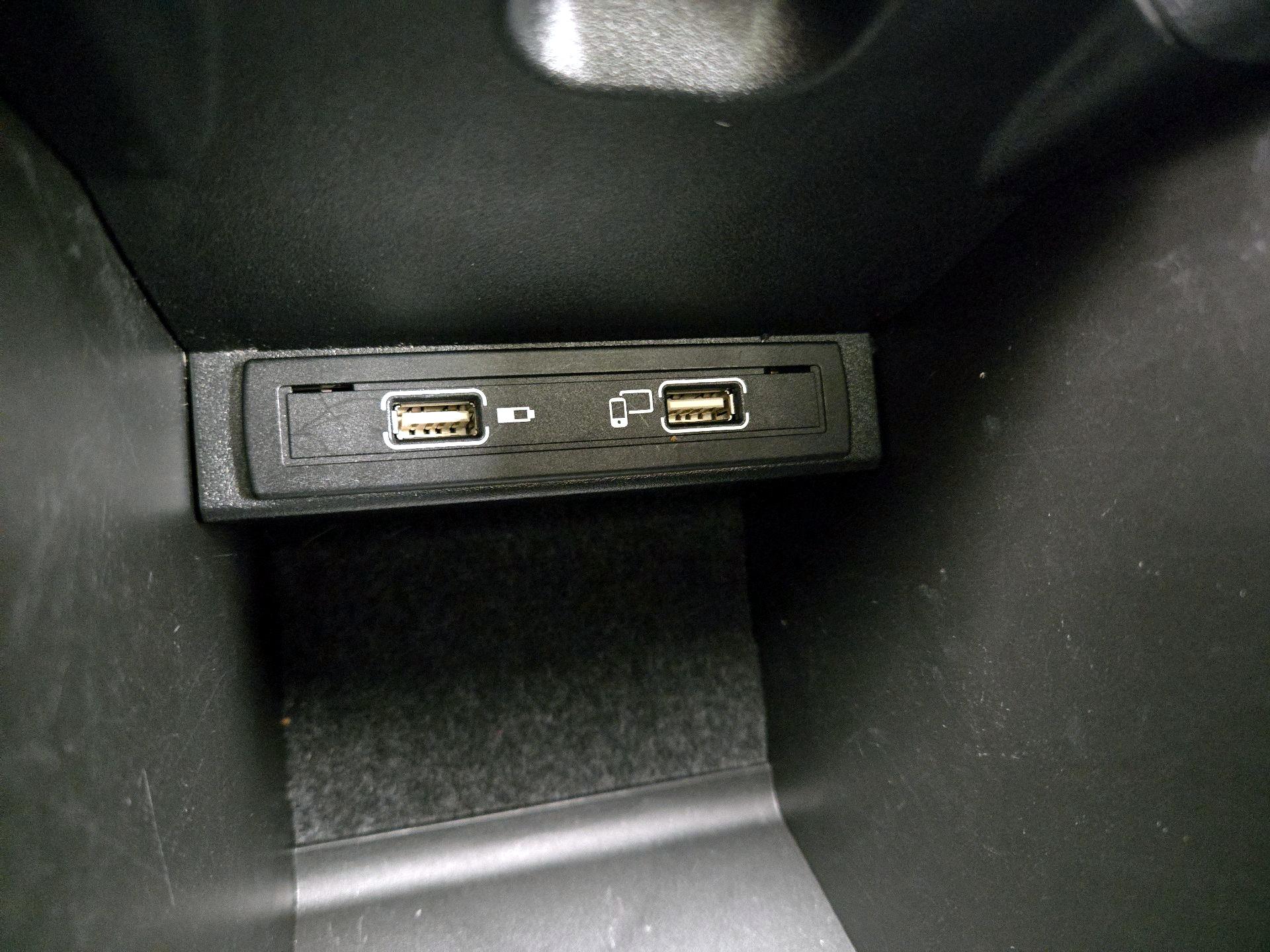 Thumbnail: 2018 Mercedes-Benz CLA - 18