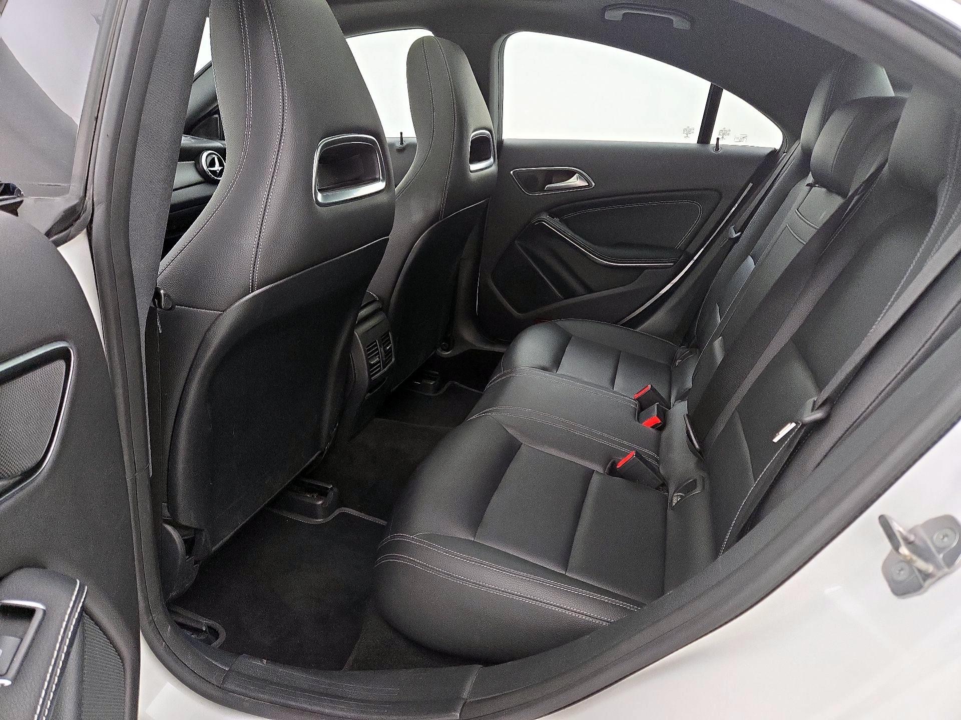 Thumbnail: 2018 Mercedes-Benz CLA - 20