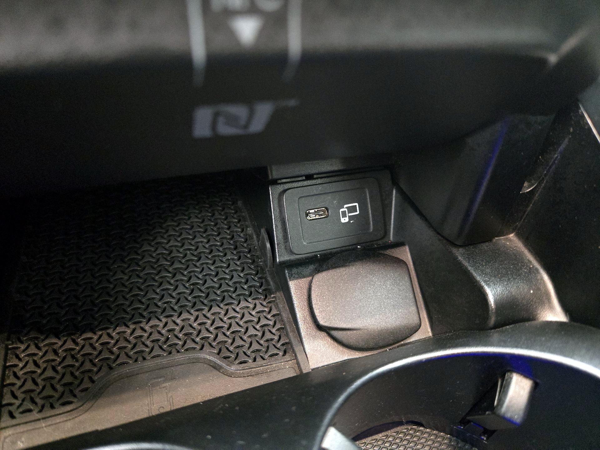 Thumbnail: 2021 Mercedes-Benz E-Class - 18