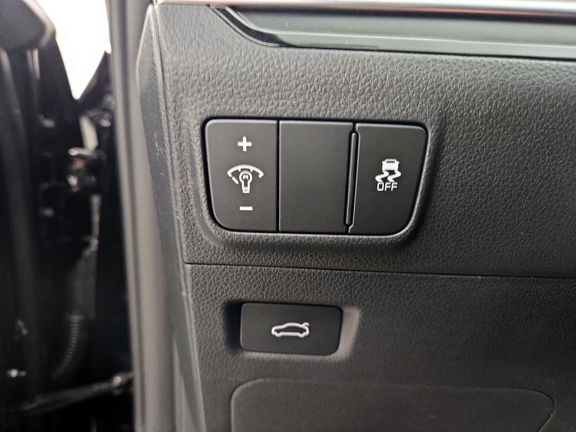 Thumbnail: 2026 Kia K5 - 13