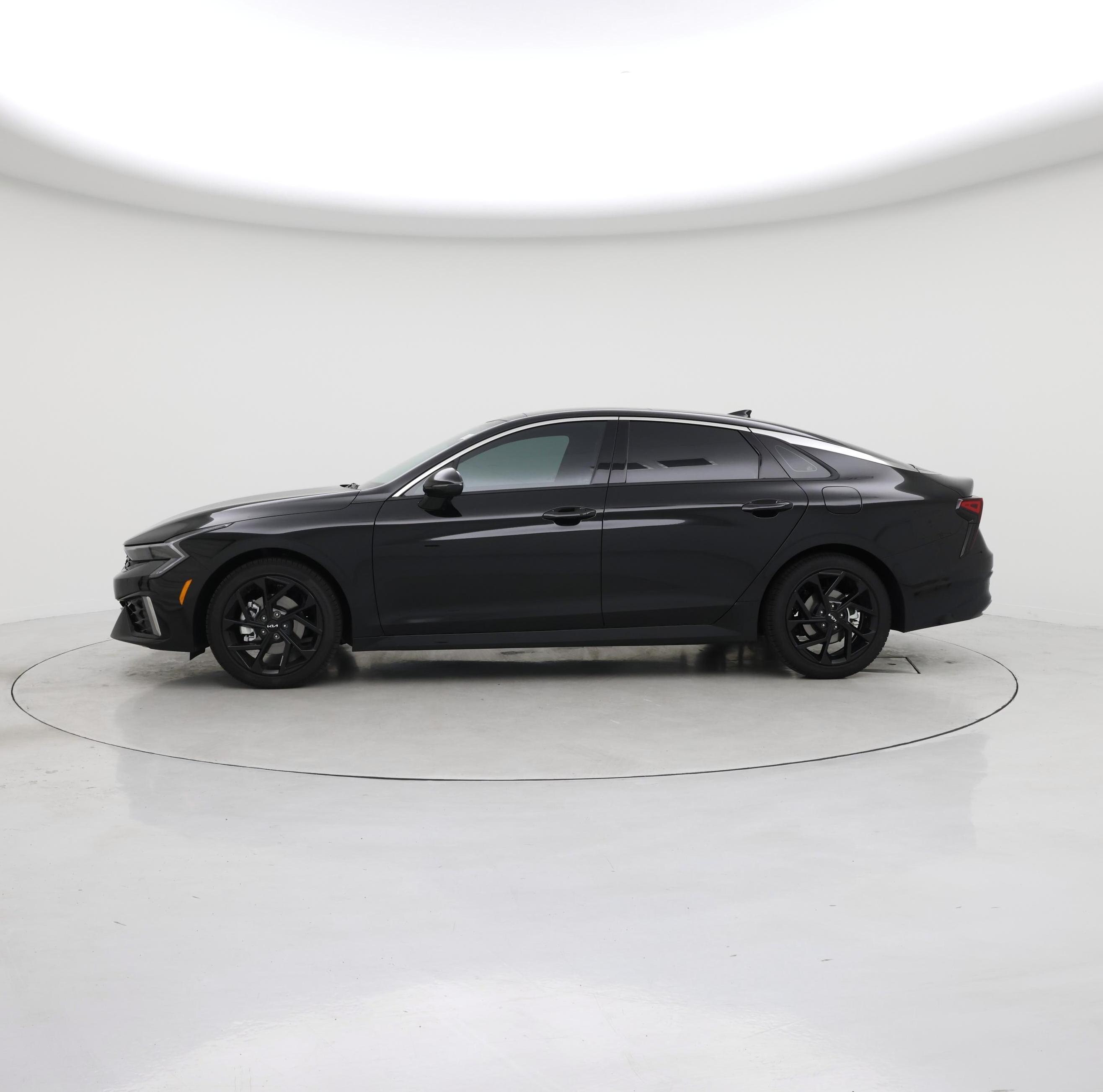 Thumbnail: 2026 Kia K5 - 3