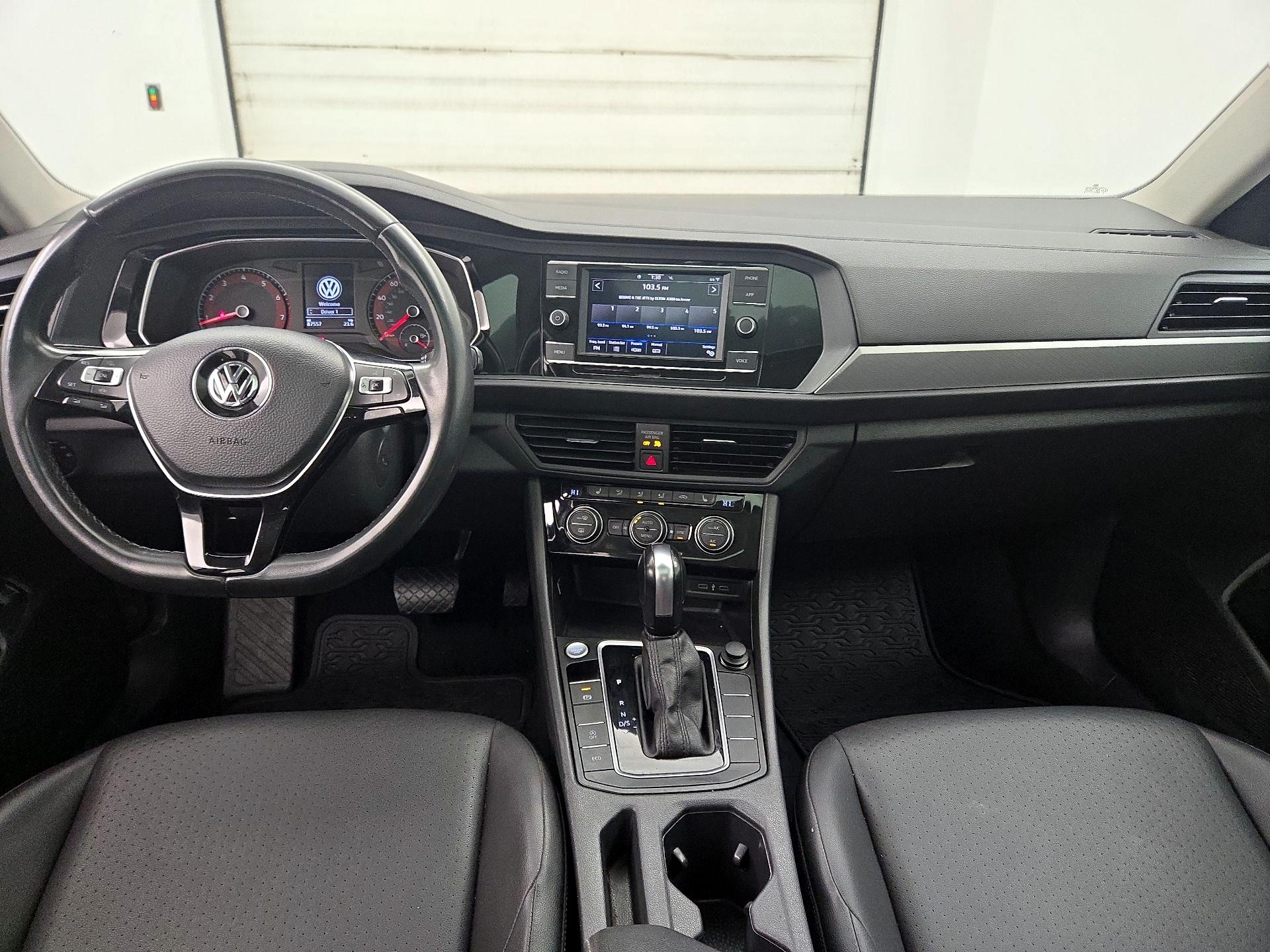 Thumbnail: 2020 Volkswagen Jetta - 9