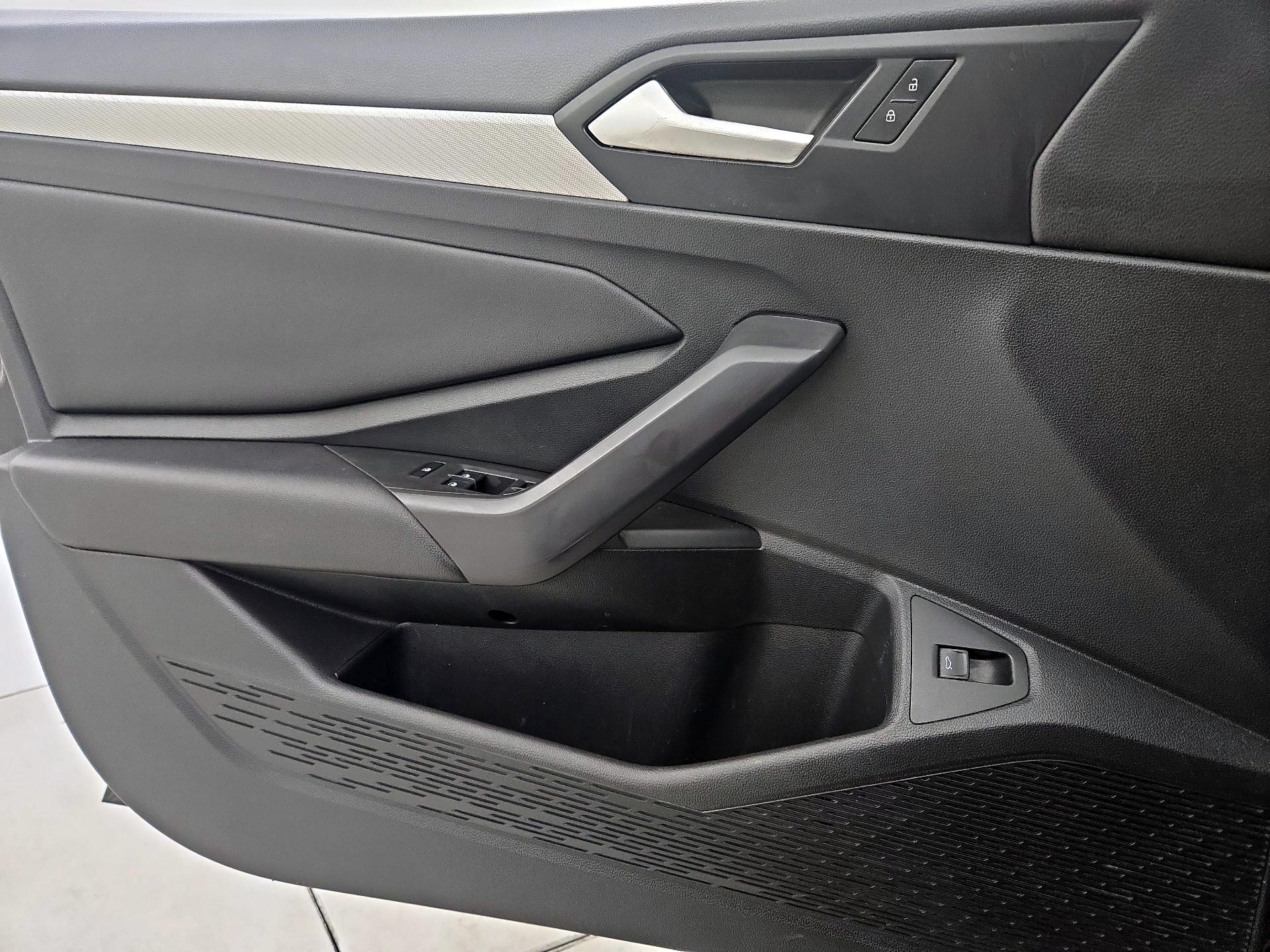 Thumbnail: 2020 Volkswagen Jetta - 12