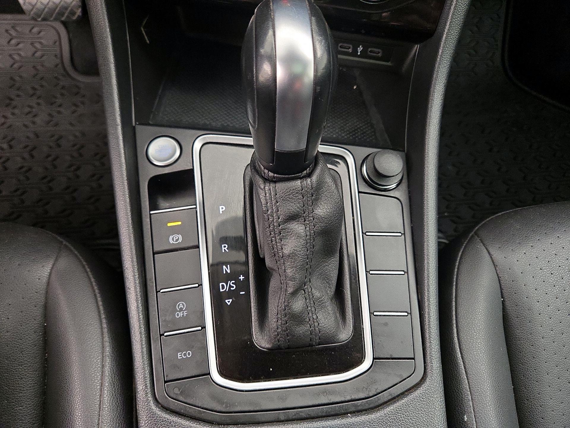 Thumbnail: 2020 Volkswagen Jetta - 17