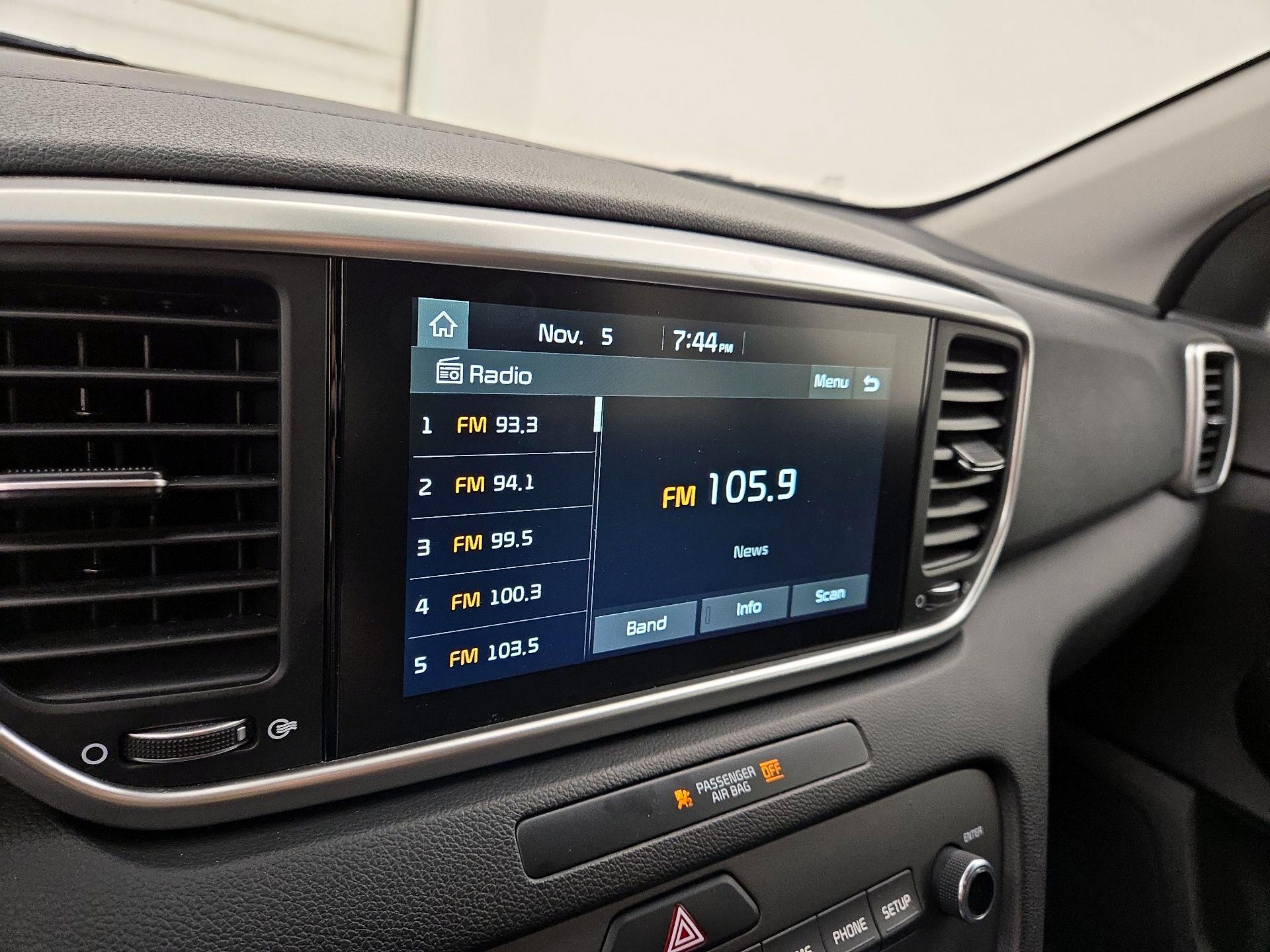 Thumbnail: 2022 Kia Sportage - 15