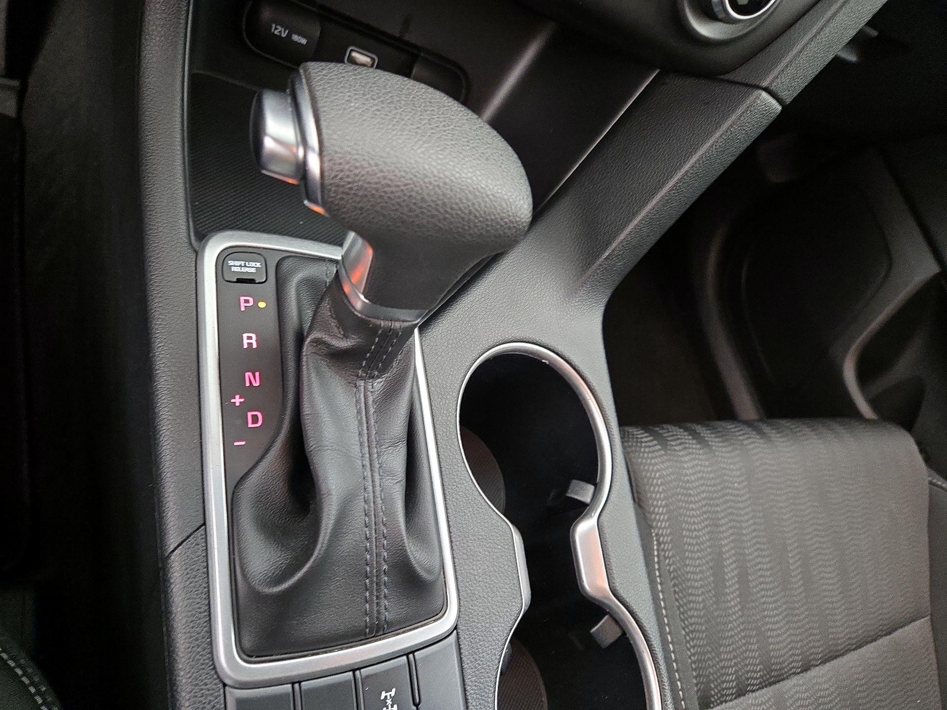 Thumbnail: 2022 Kia Sportage - 17