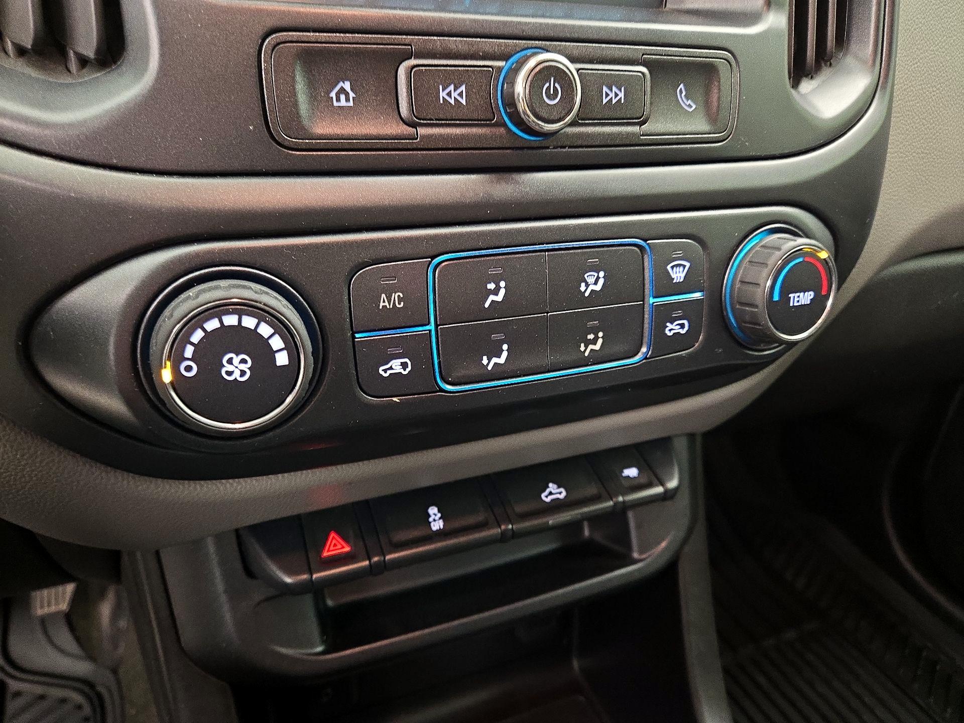 Thumbnail: 2018 Chevrolet Colorado - 16