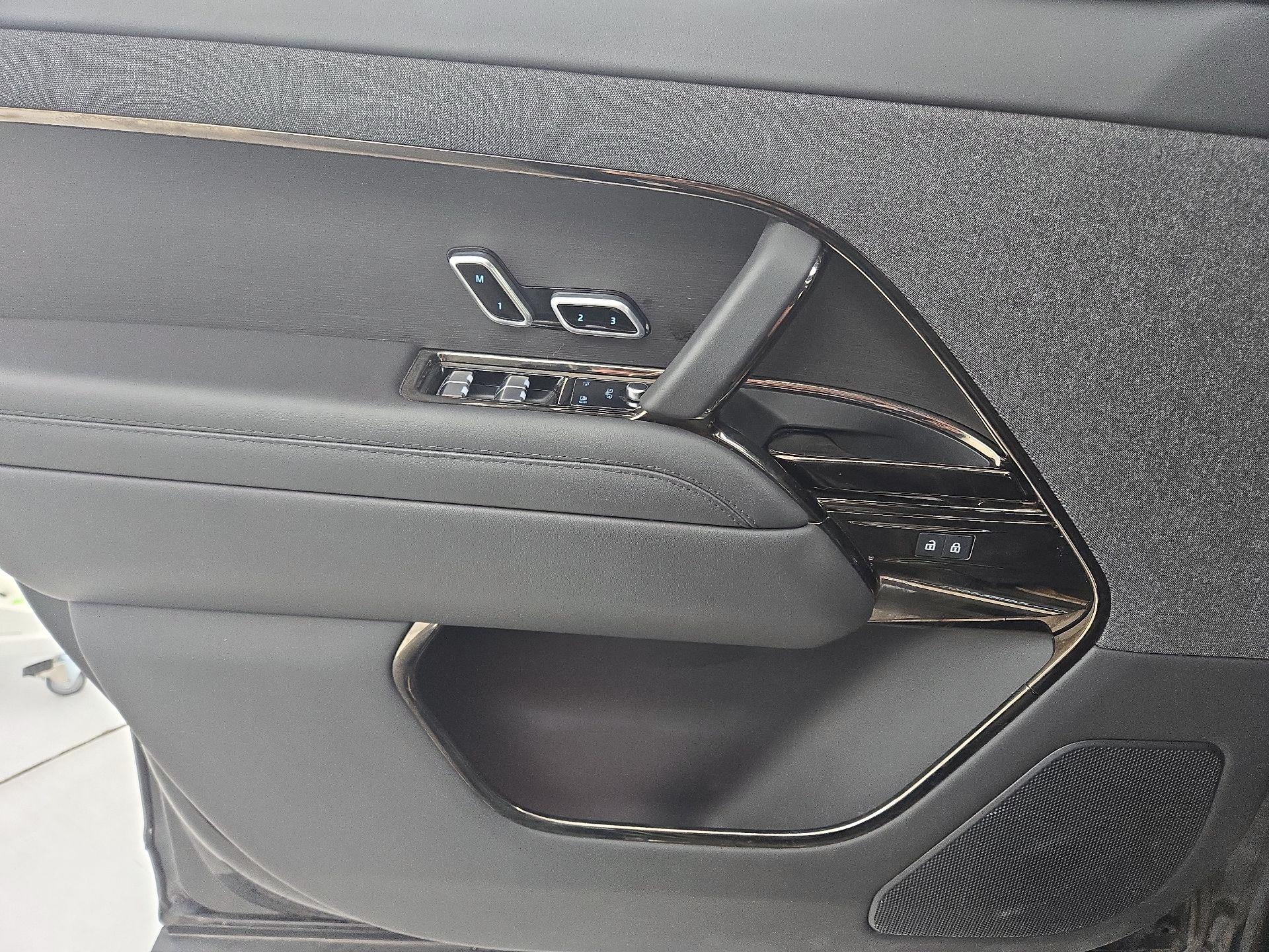 Thumbnail: 2023 Land Rover Range Rover Sport - 12