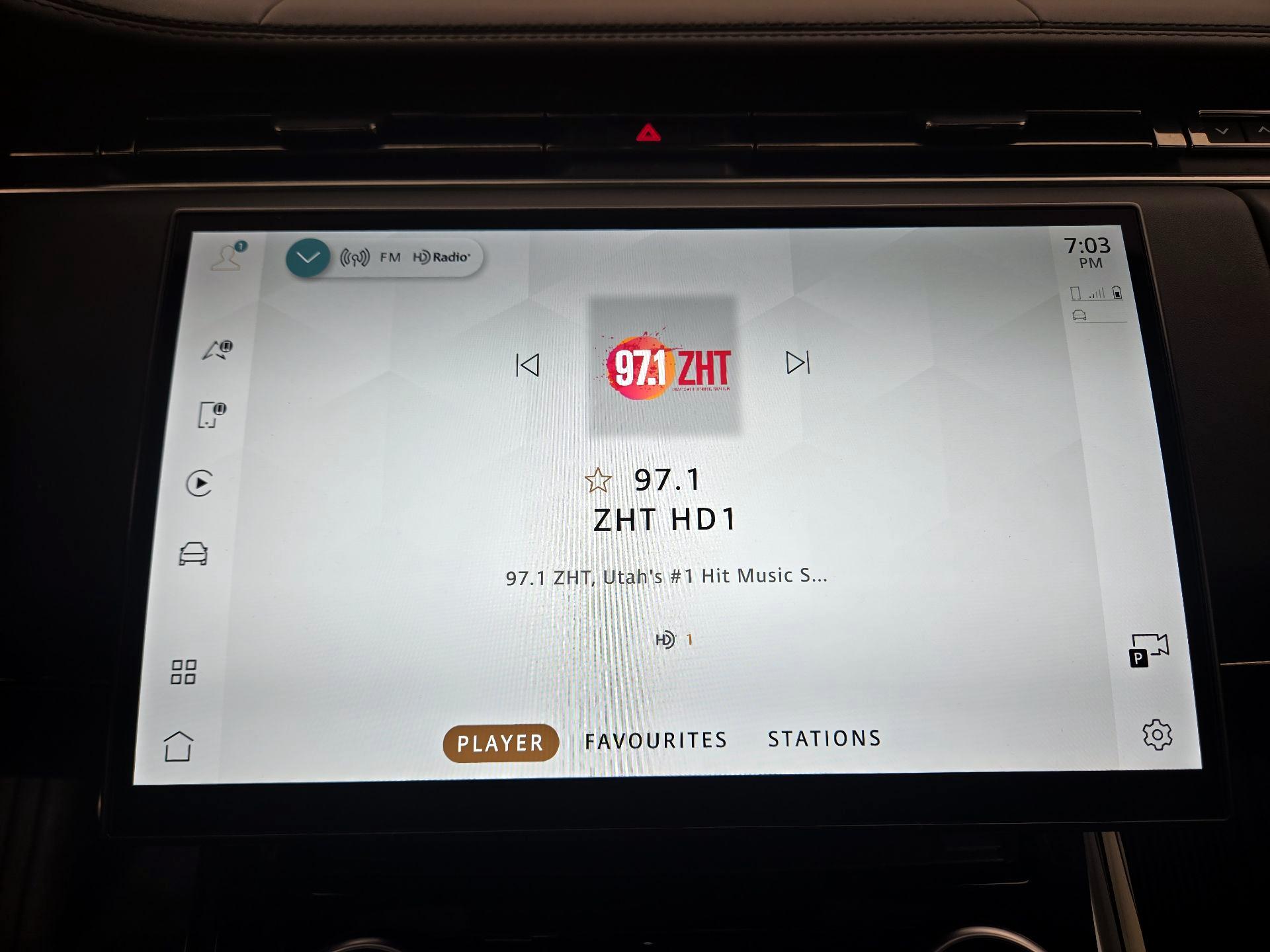 Thumbnail: 2023 Land Rover Range Rover Sport - 16