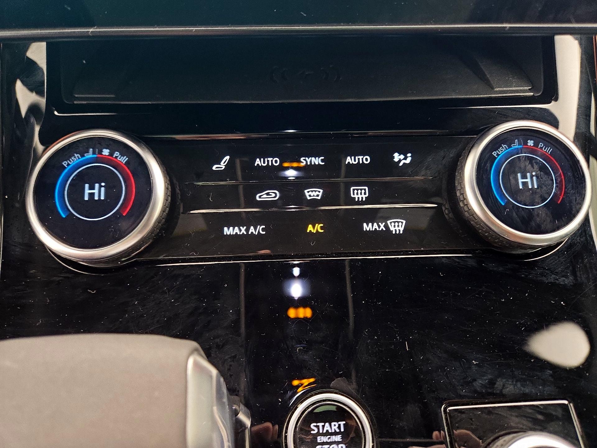 Thumbnail: 2023 Land Rover Range Rover Sport - 17