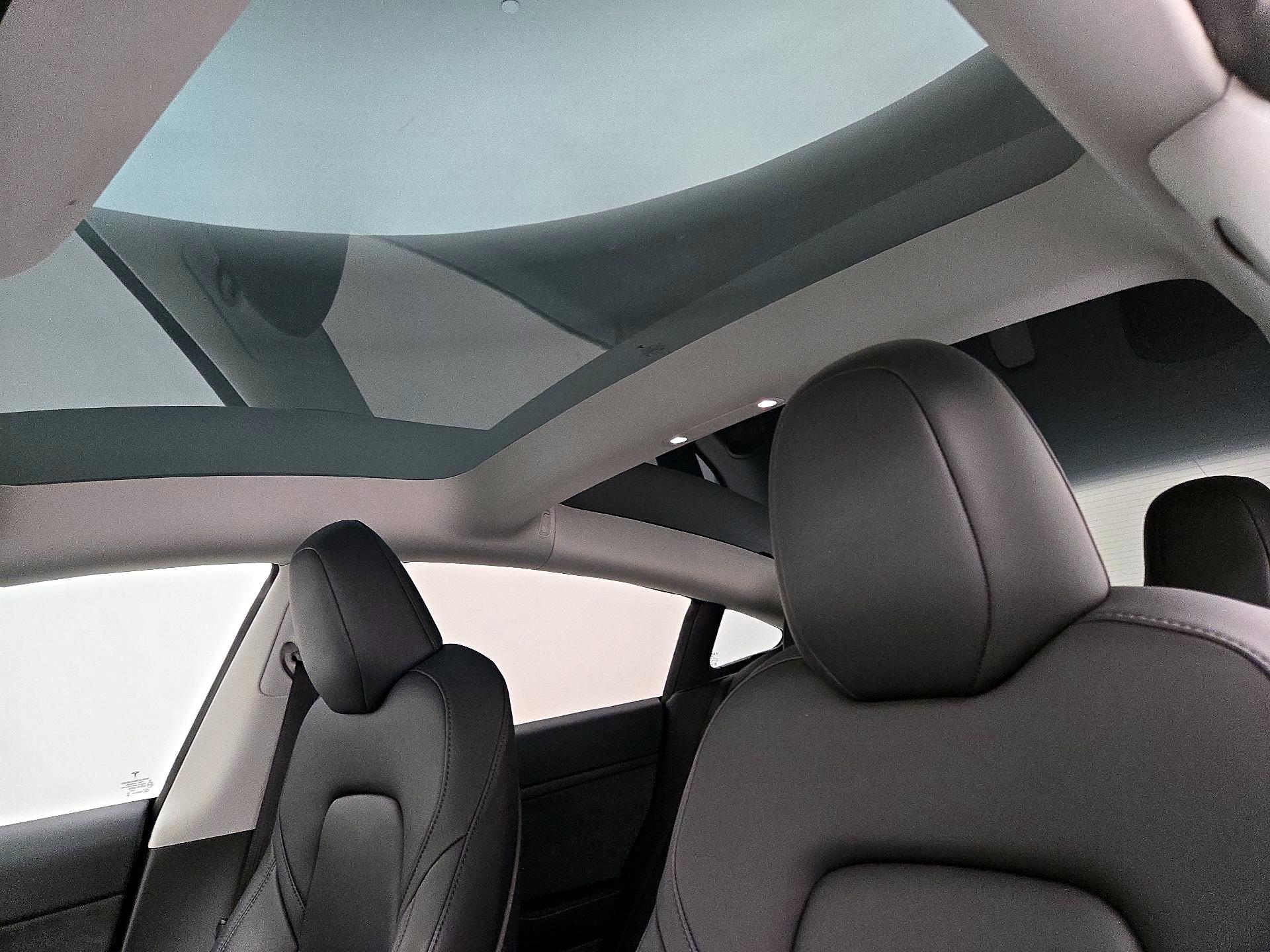 Thumbnail: 2023 Tesla Model 3 - 18