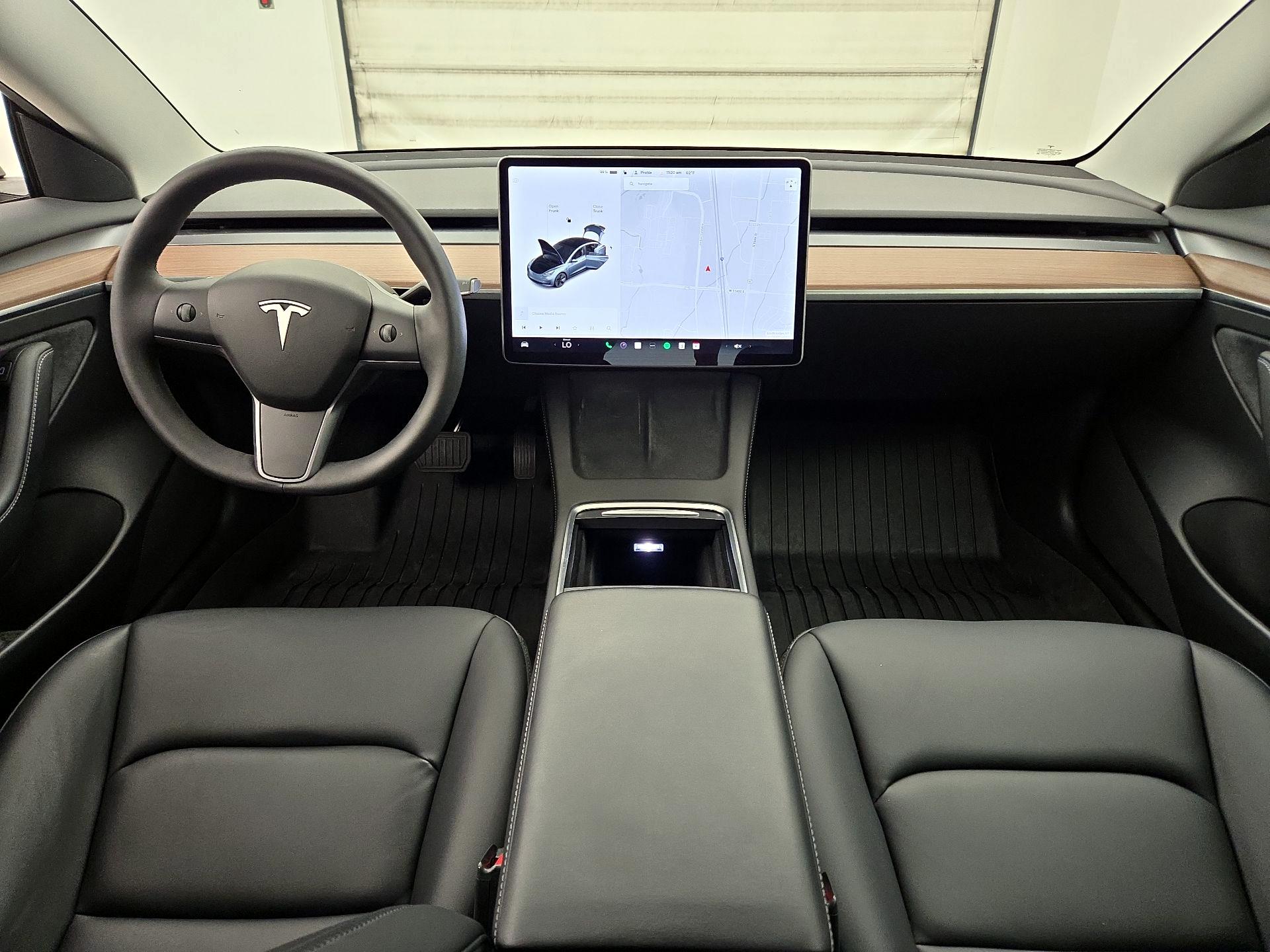 Thumbnail: 2022 Tesla Model 3 - 9