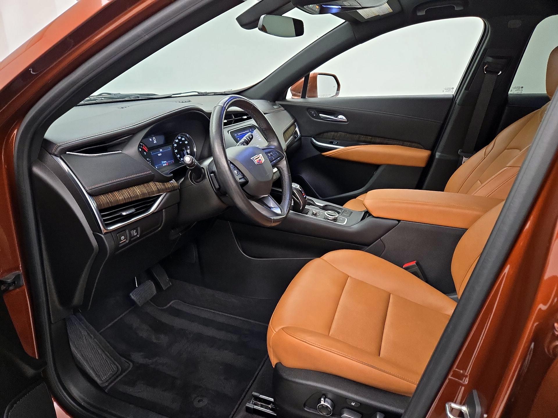 Thumbnail: 2019 Cadillac XT4 - 11