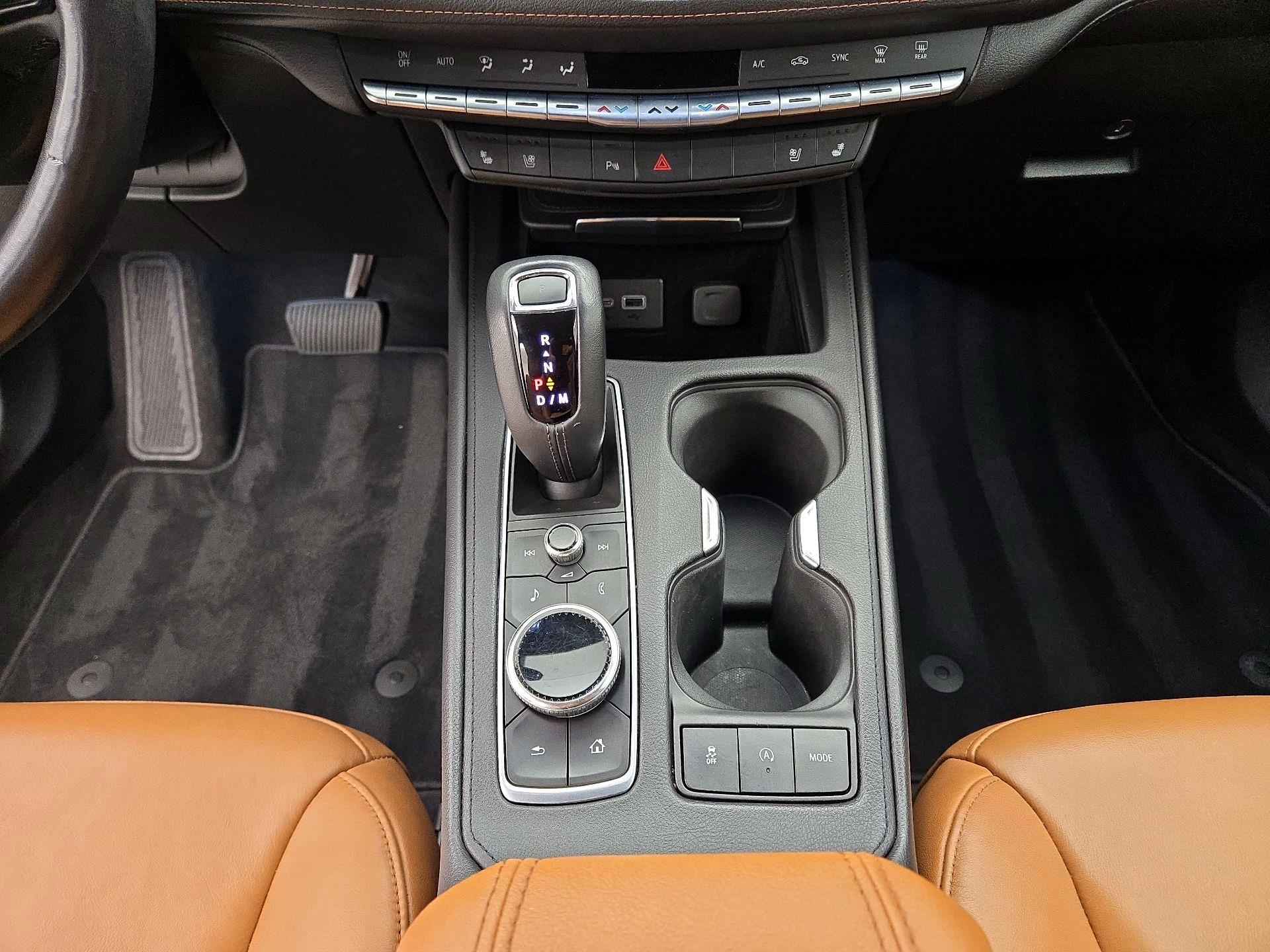 Thumbnail: 2019 Cadillac XT4 - 17