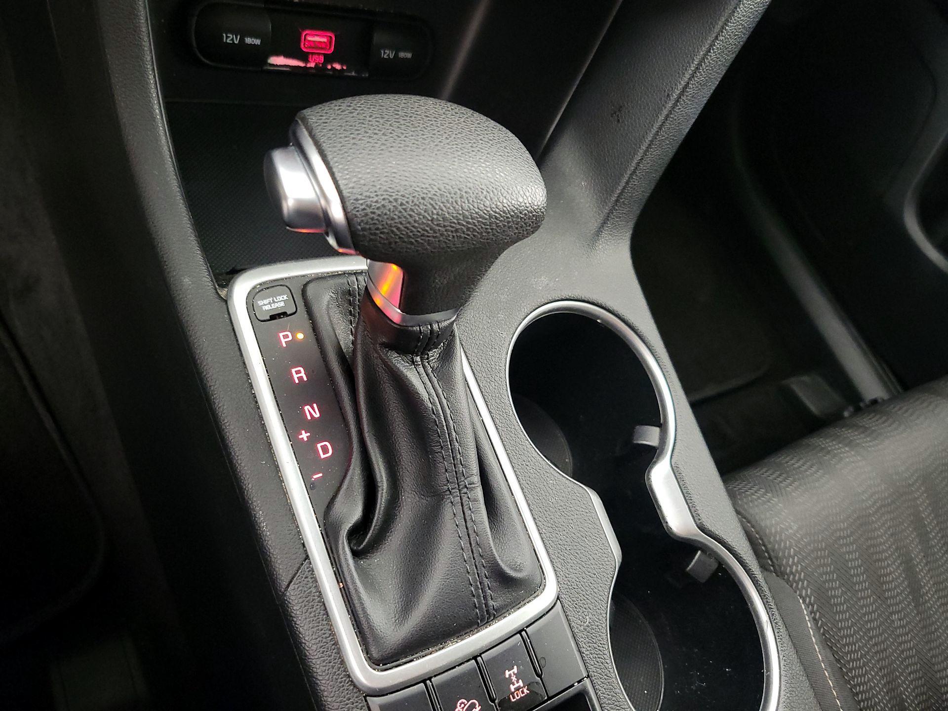 Thumbnail: 2021 Kia Sportage - 17