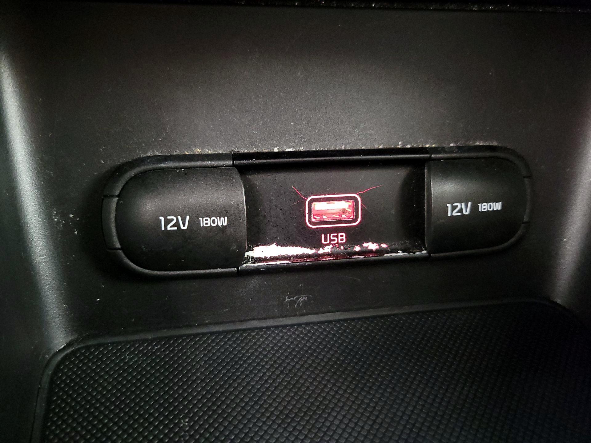 Thumbnail: 2021 Kia Sportage - 18