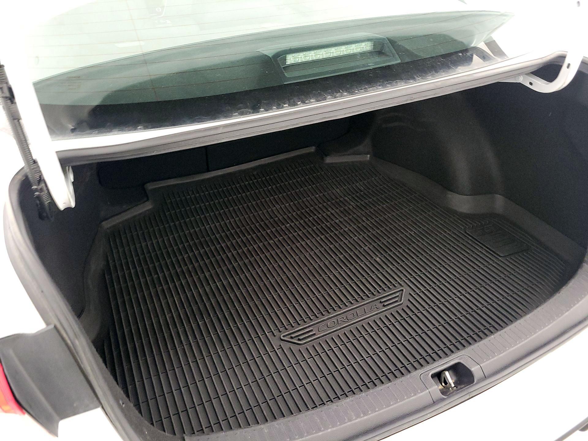 Thumbnail: 2023 Toyota Corolla - 19