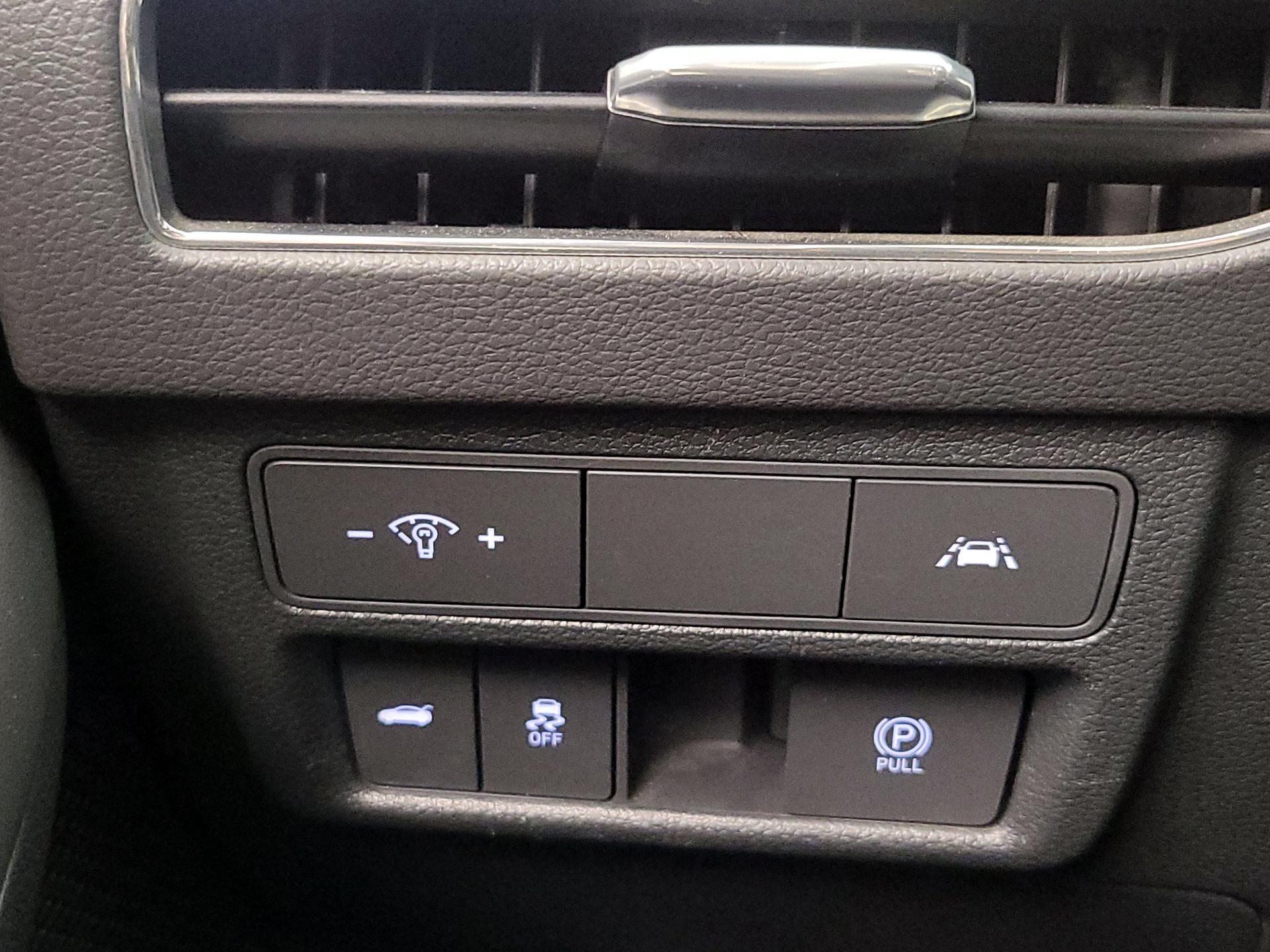 Thumbnail: 2023 Hyundai Sonata - 13