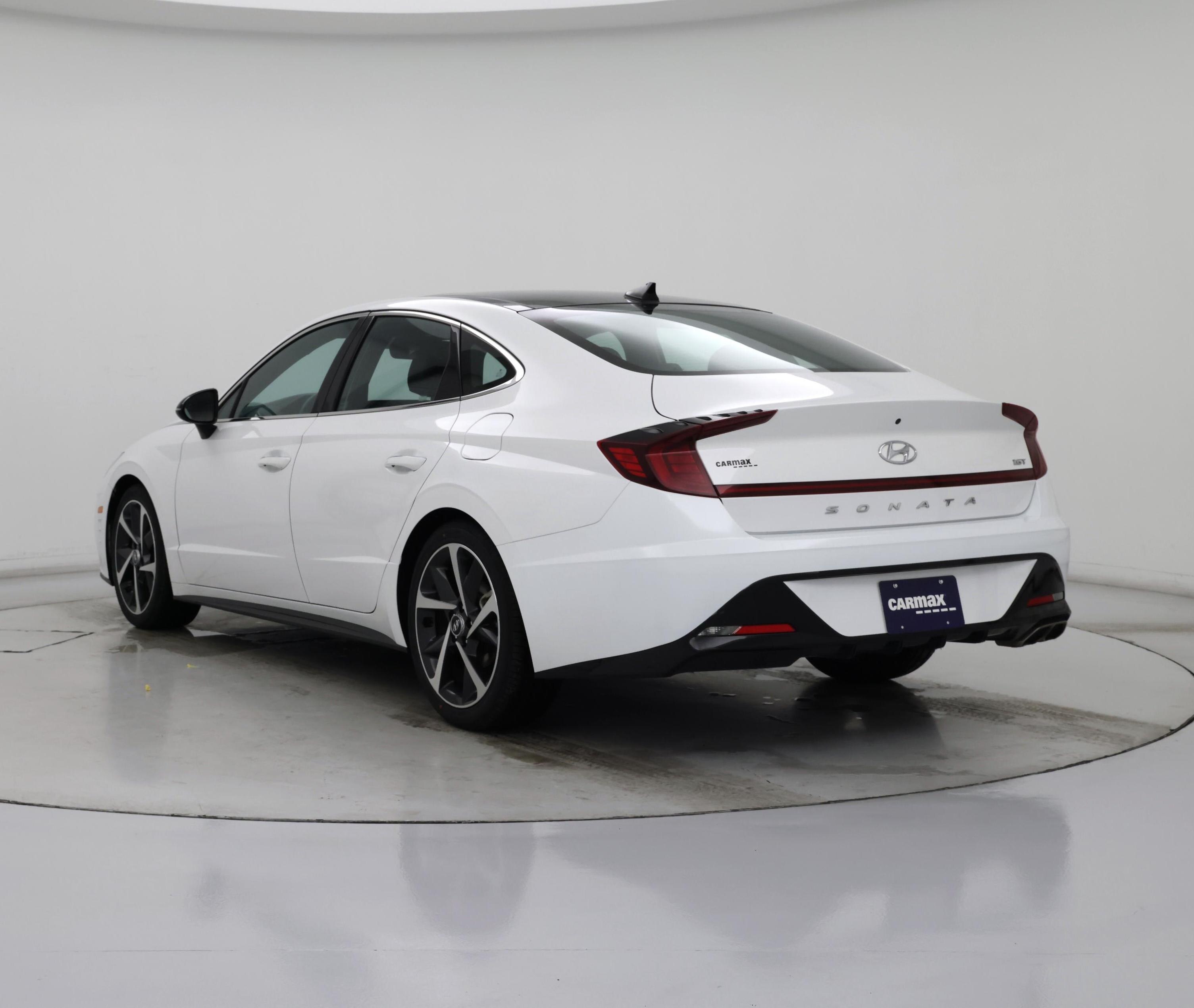 Thumbnail: 2023 Hyundai Sonata - 2