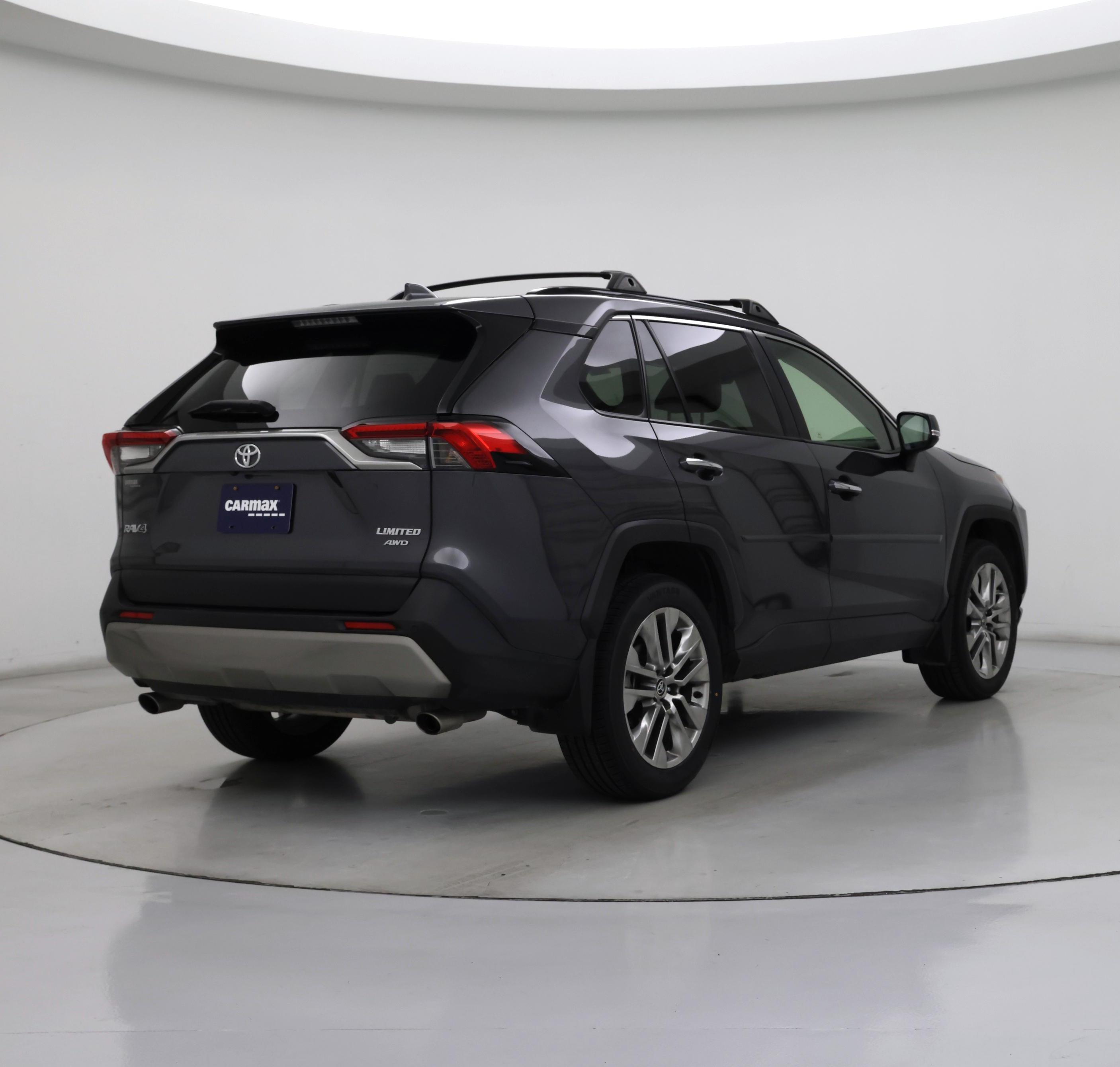 Thumbnail: 2022 Toyota RAV4 - 8