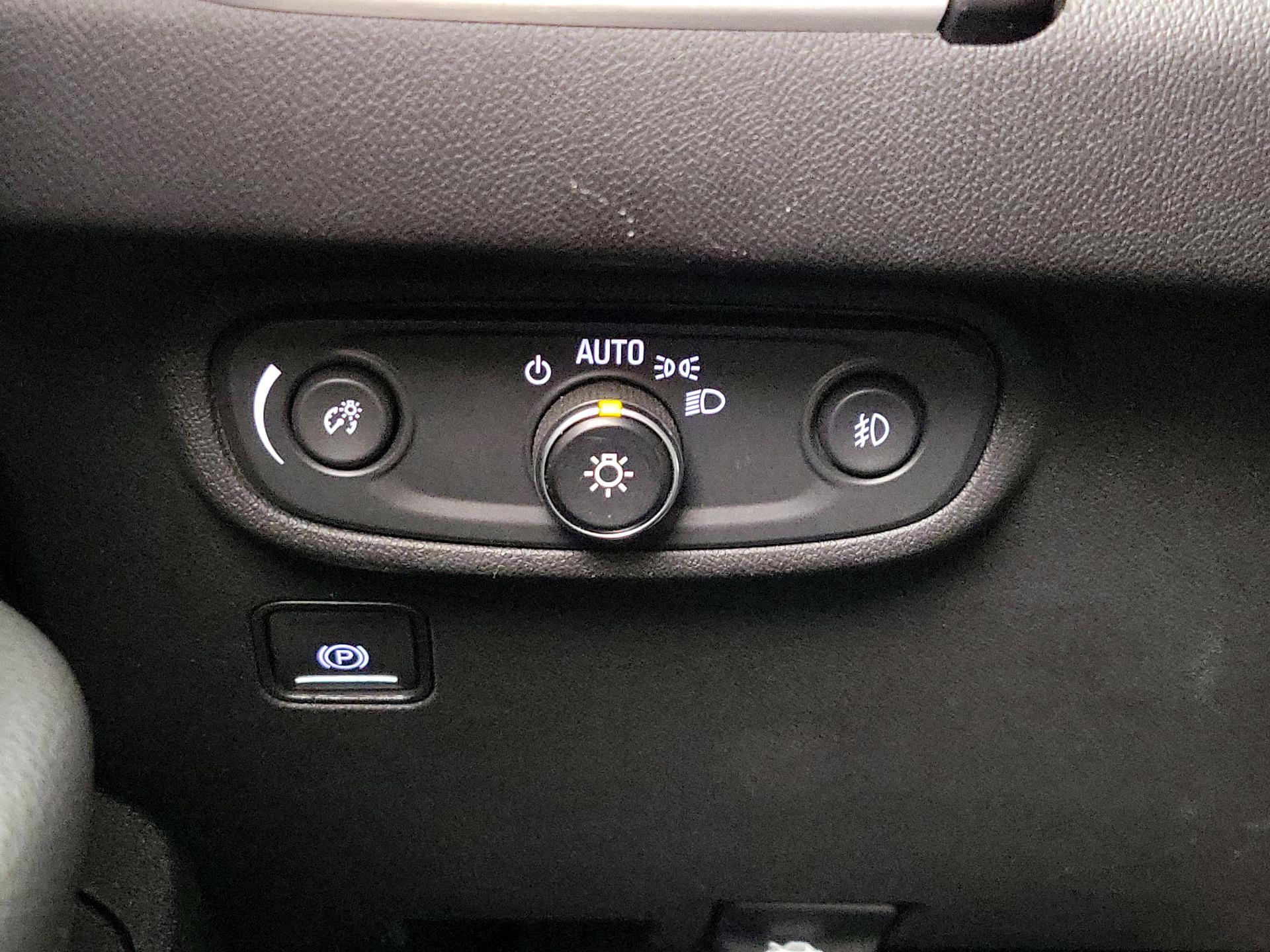 Thumbnail: 2020 GMC Terrain - 13