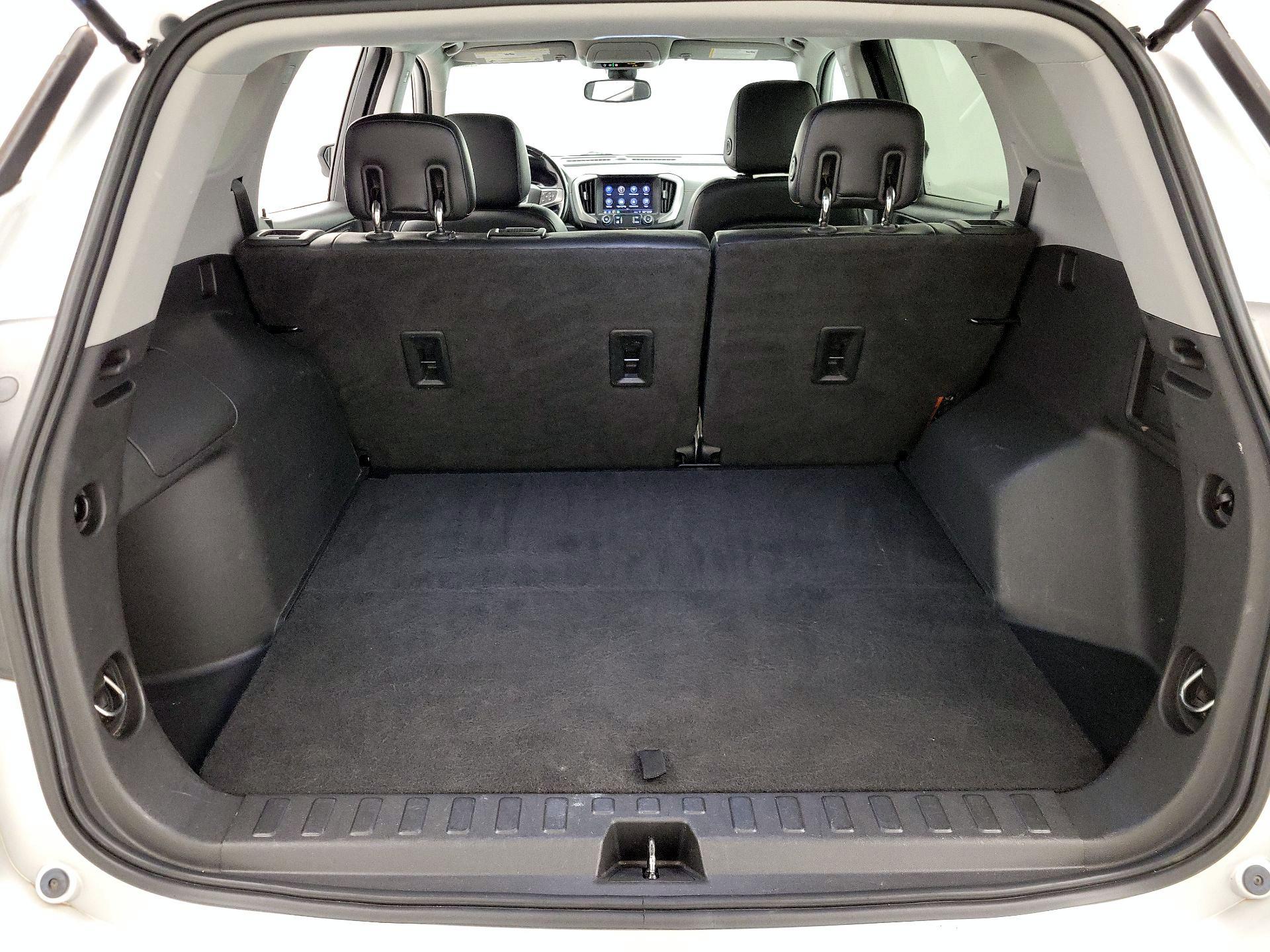 Thumbnail: 2020 GMC Terrain - 20