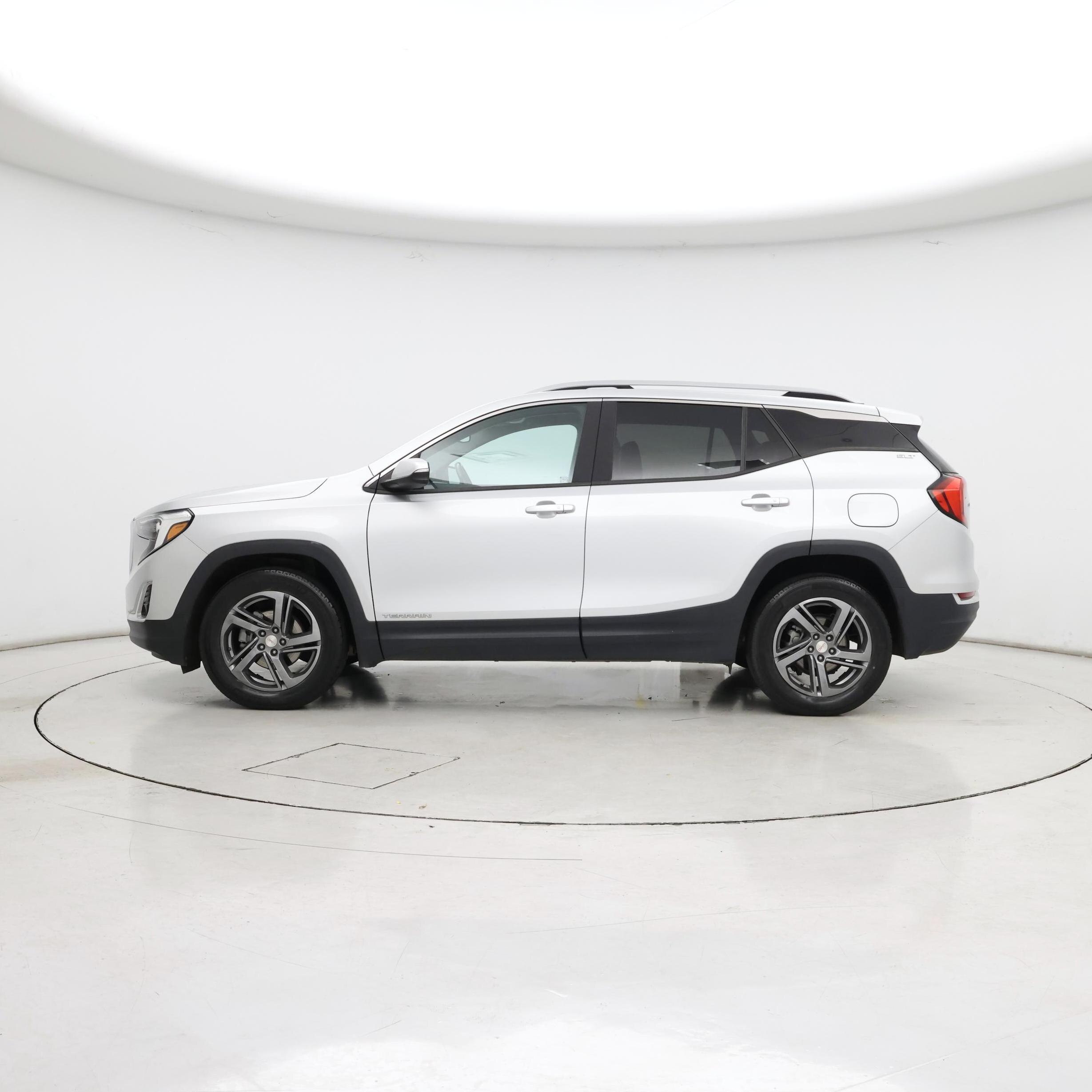 Thumbnail: 2020 GMC Terrain - 3