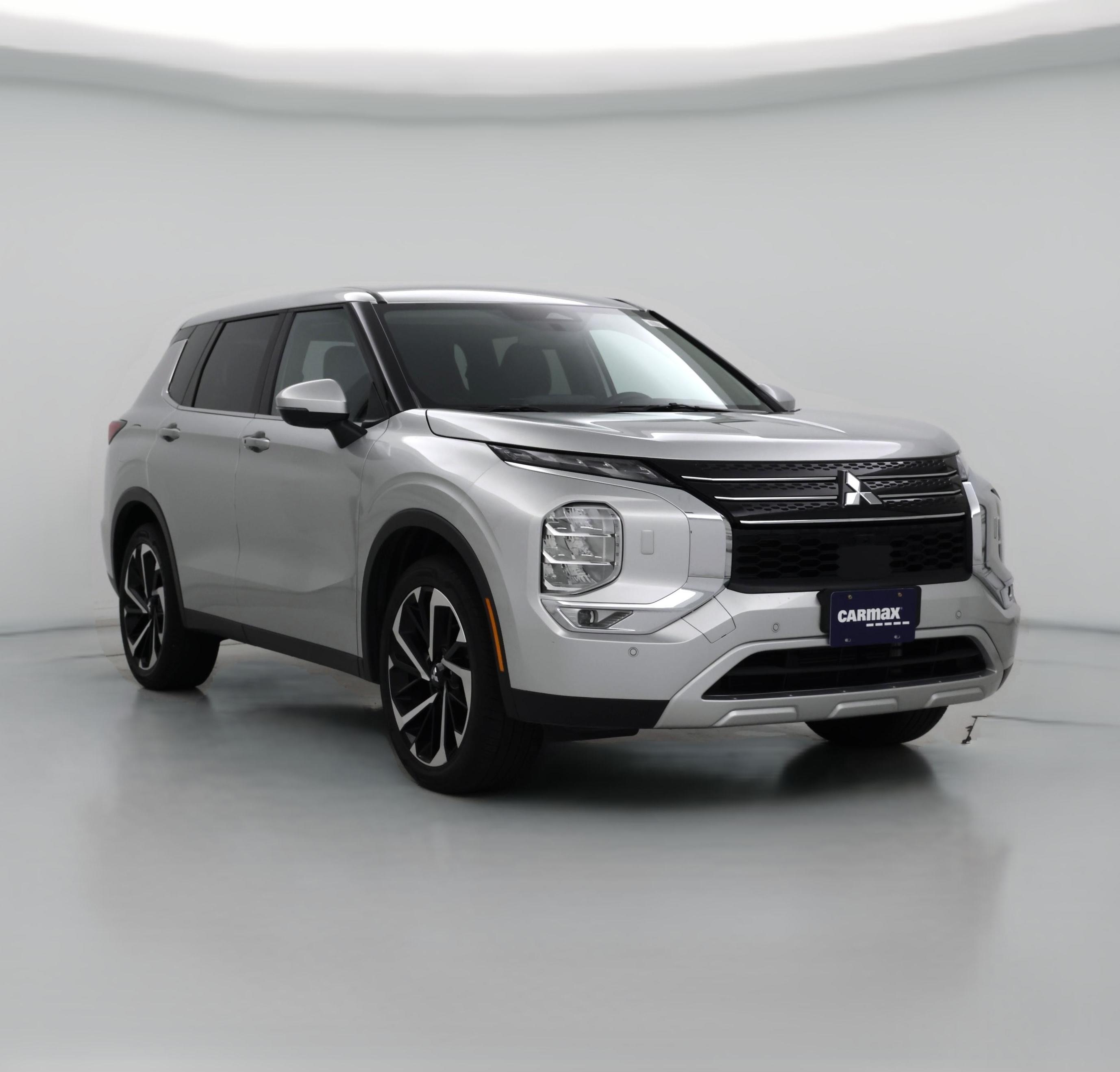 Thumbnail: 2024 Mitsubishi Outlander - 1