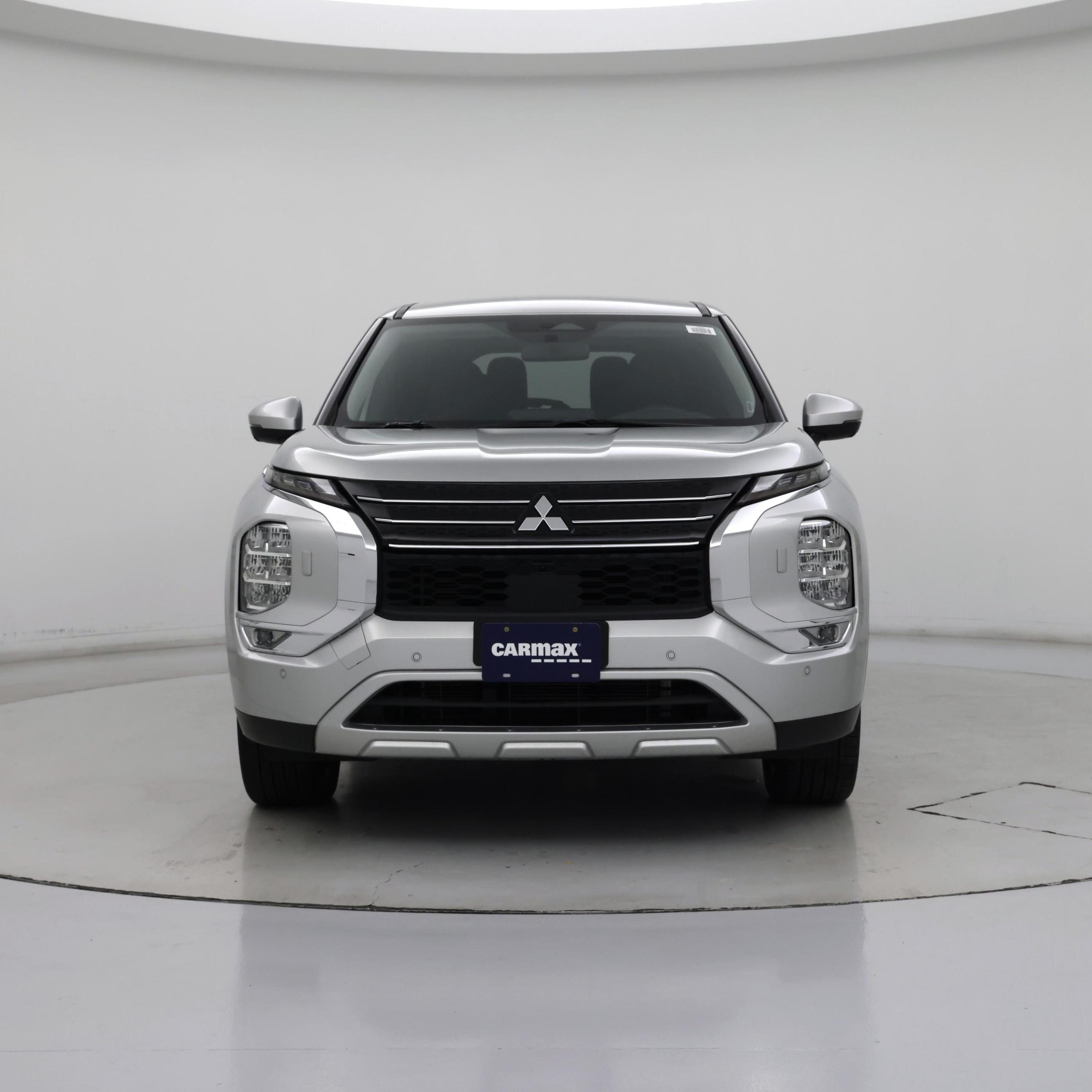 Thumbnail: 2024 Mitsubishi Outlander - 5