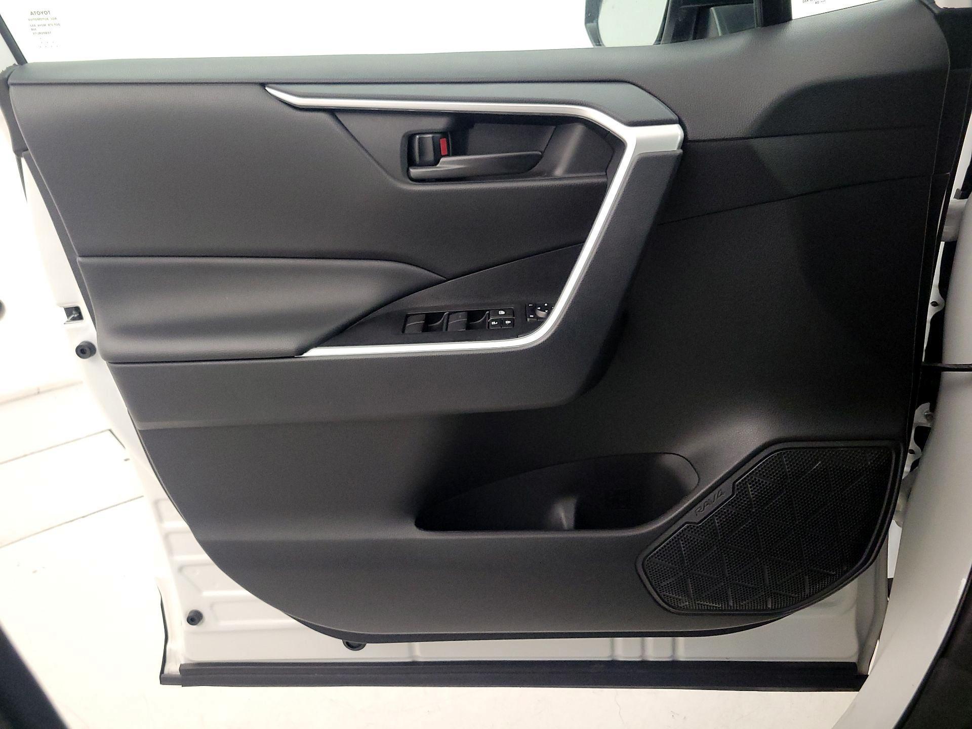 Thumbnail: 2024 Toyota RAV4 - 12