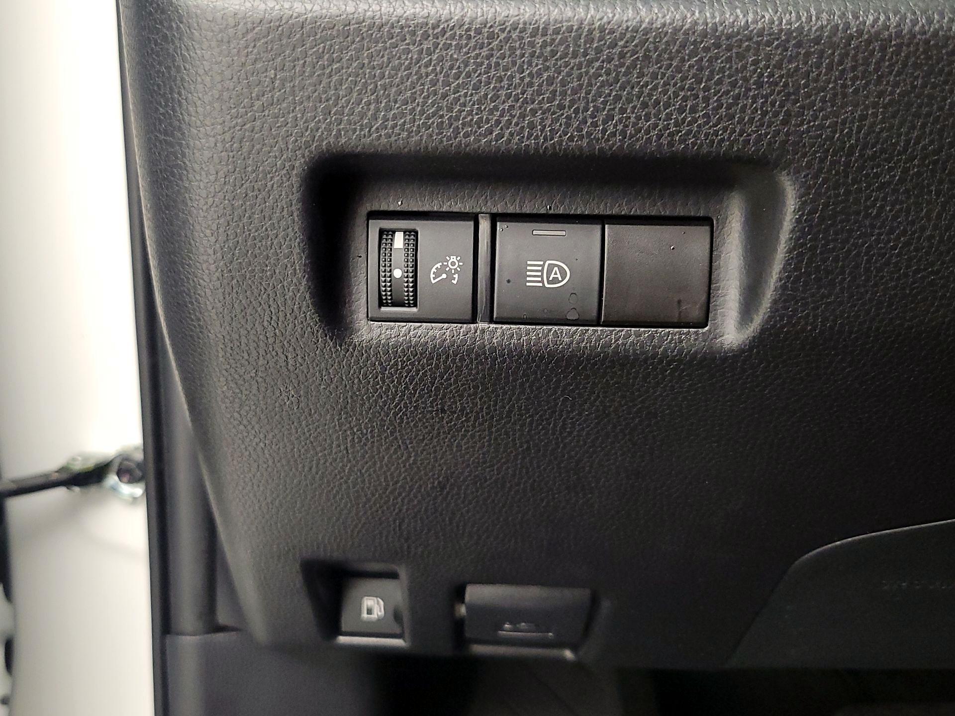 Thumbnail: 2024 Toyota RAV4 - 13