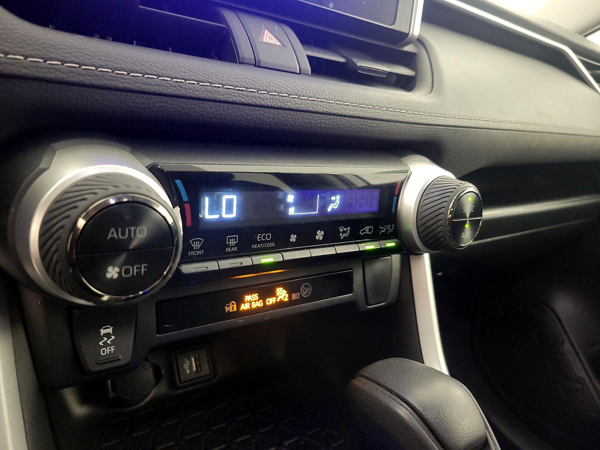 Thumbnail: 2024 Toyota RAV4 - 16