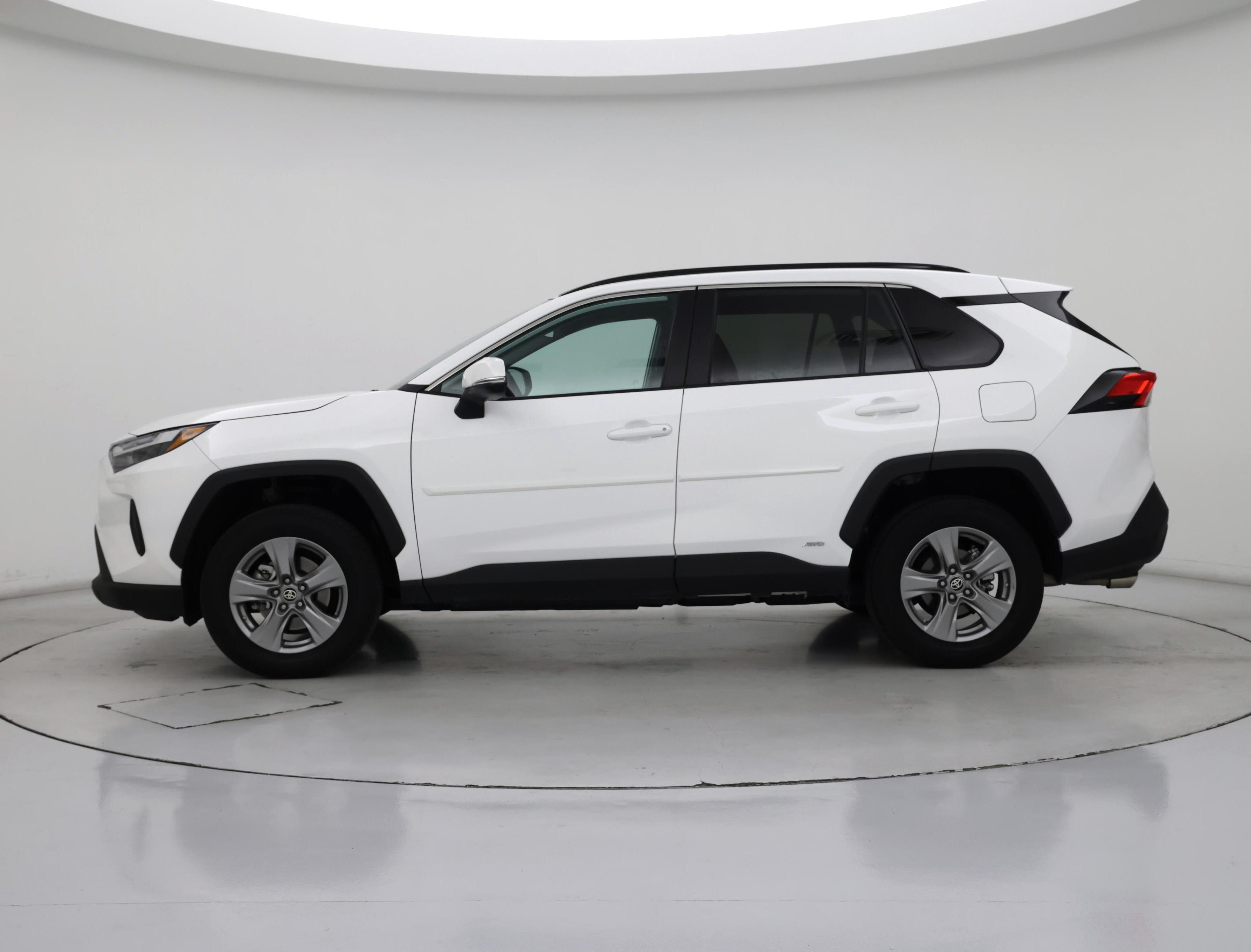 Thumbnail: 2024 Toyota RAV4 - 3