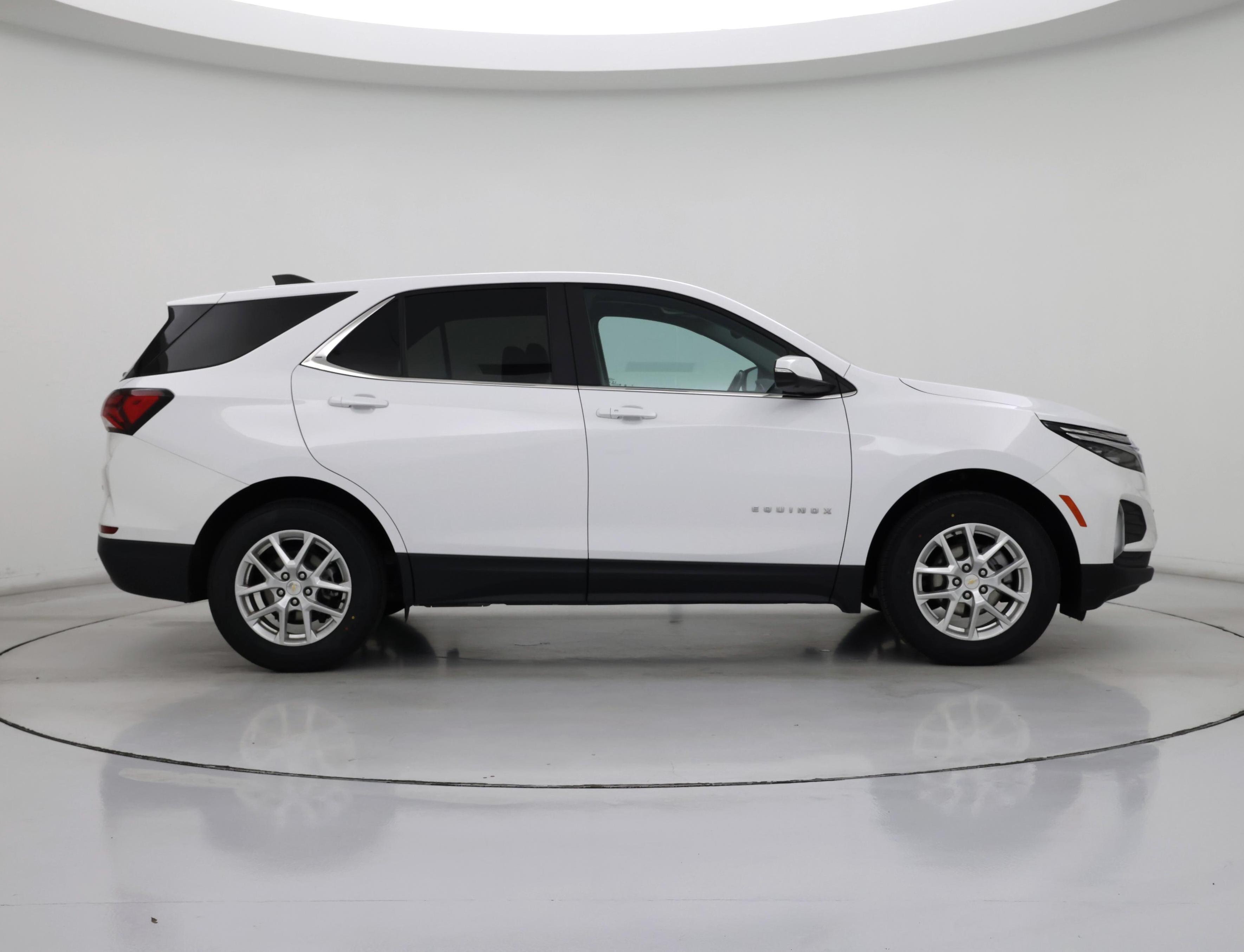 Thumbnail: 2022 Chevrolet Equinox - 7