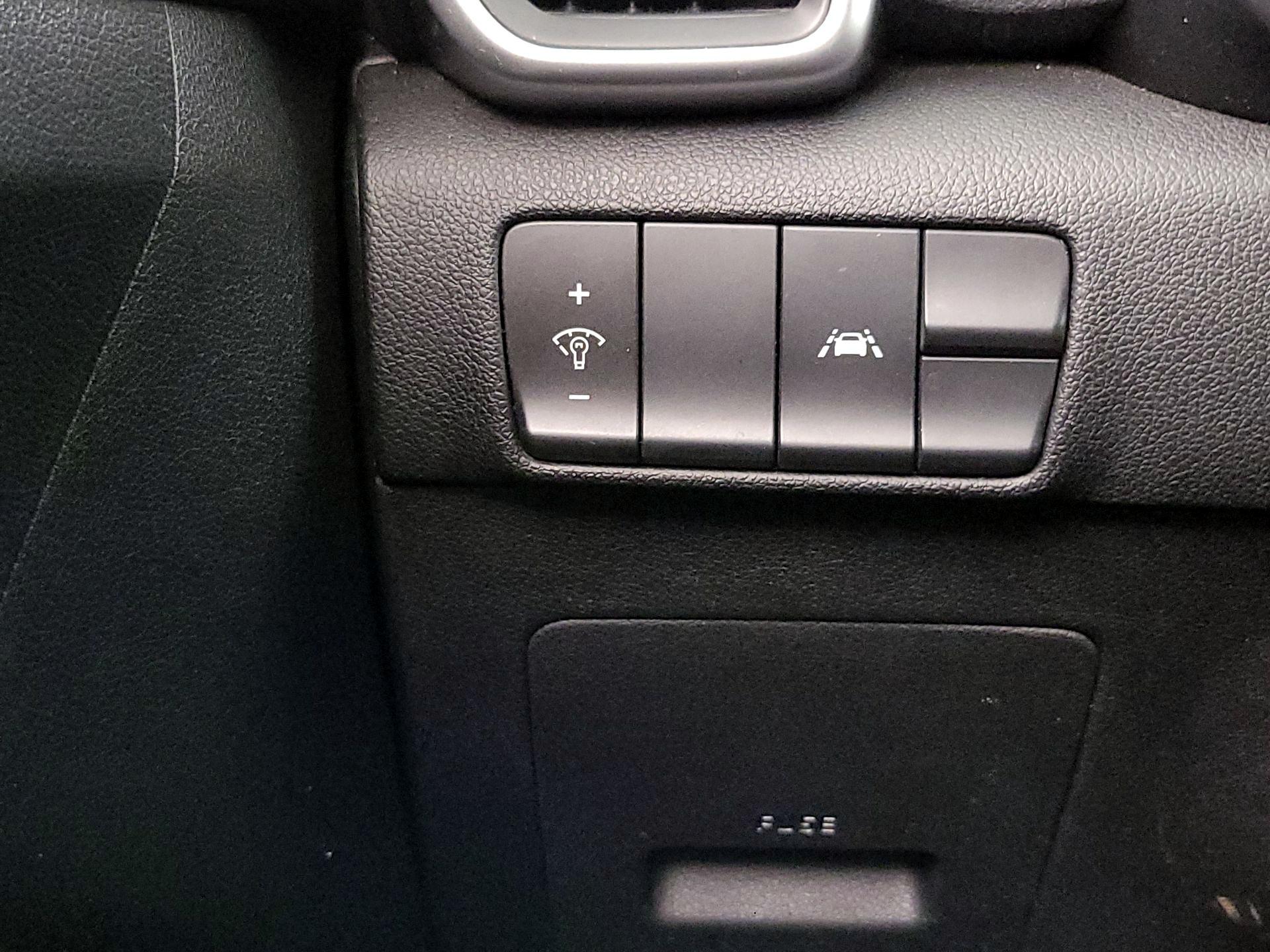 Thumbnail: 2021 Kia Sportage - 13