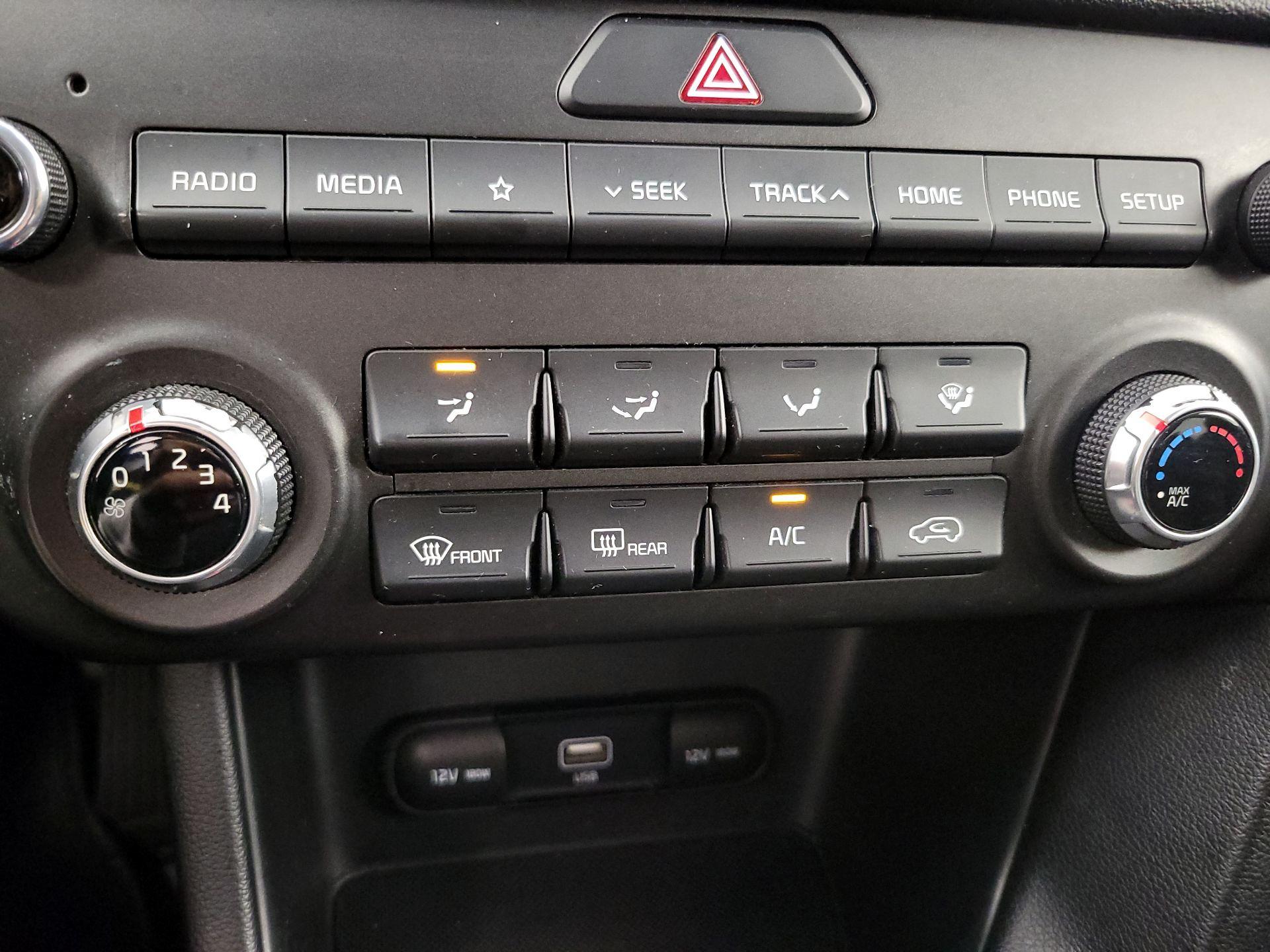 Thumbnail: 2021 Kia Sportage - 16