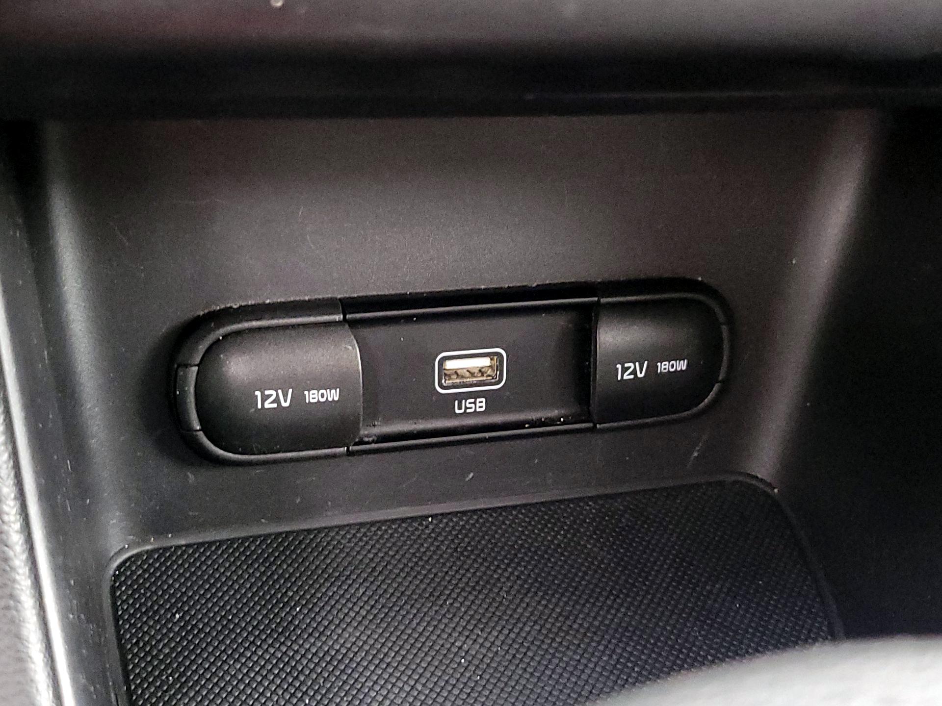 Thumbnail: 2021 Kia Sportage - 18