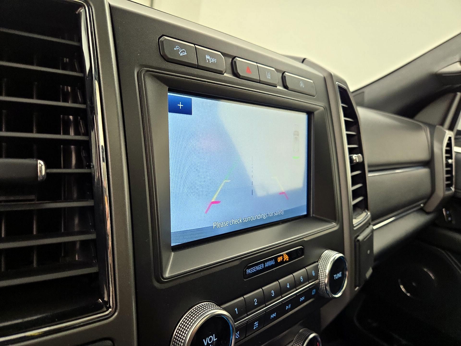 Thumbnail: 2020 Ford Expedition - 15