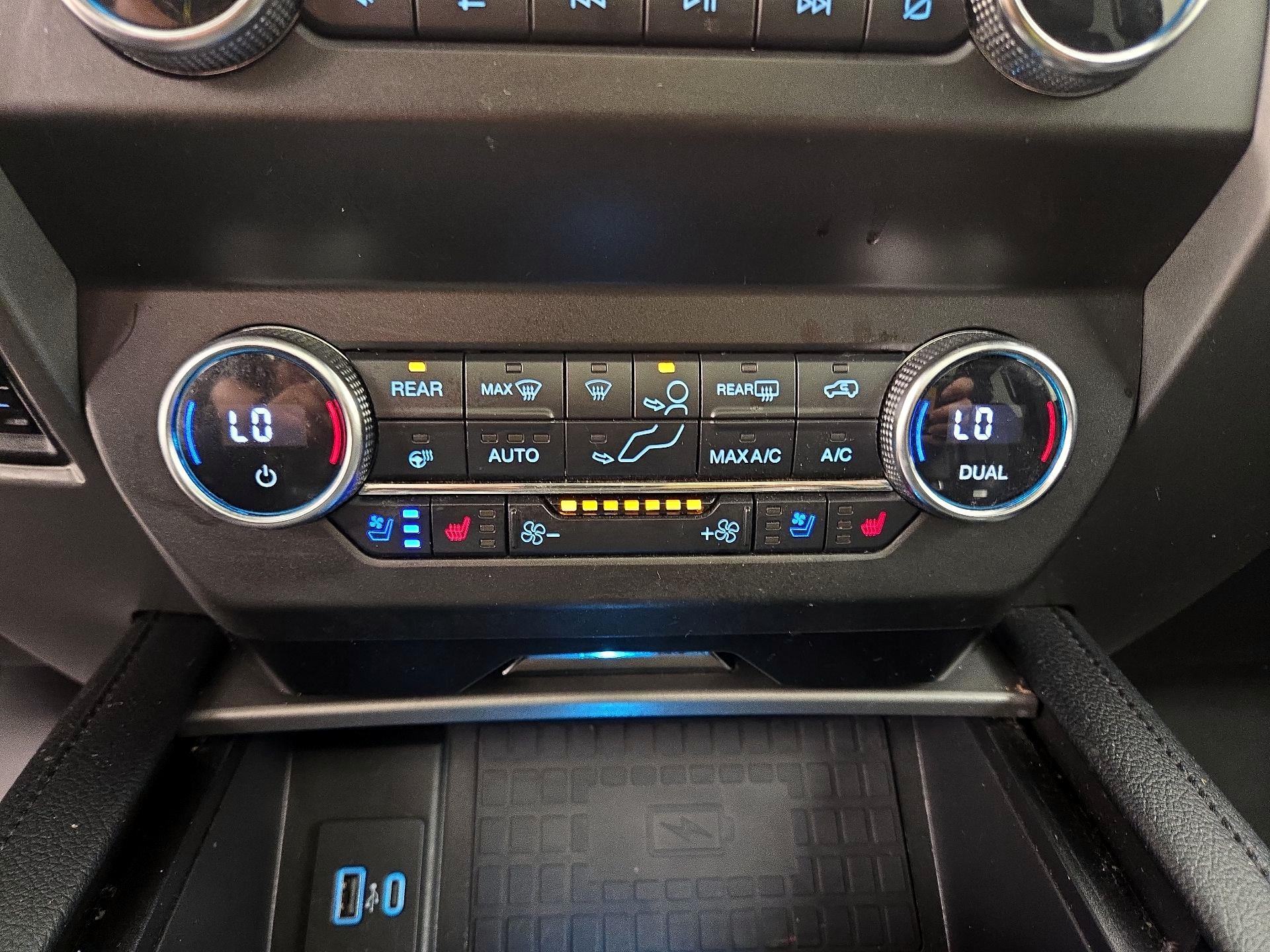 Thumbnail: 2020 Ford Expedition - 17