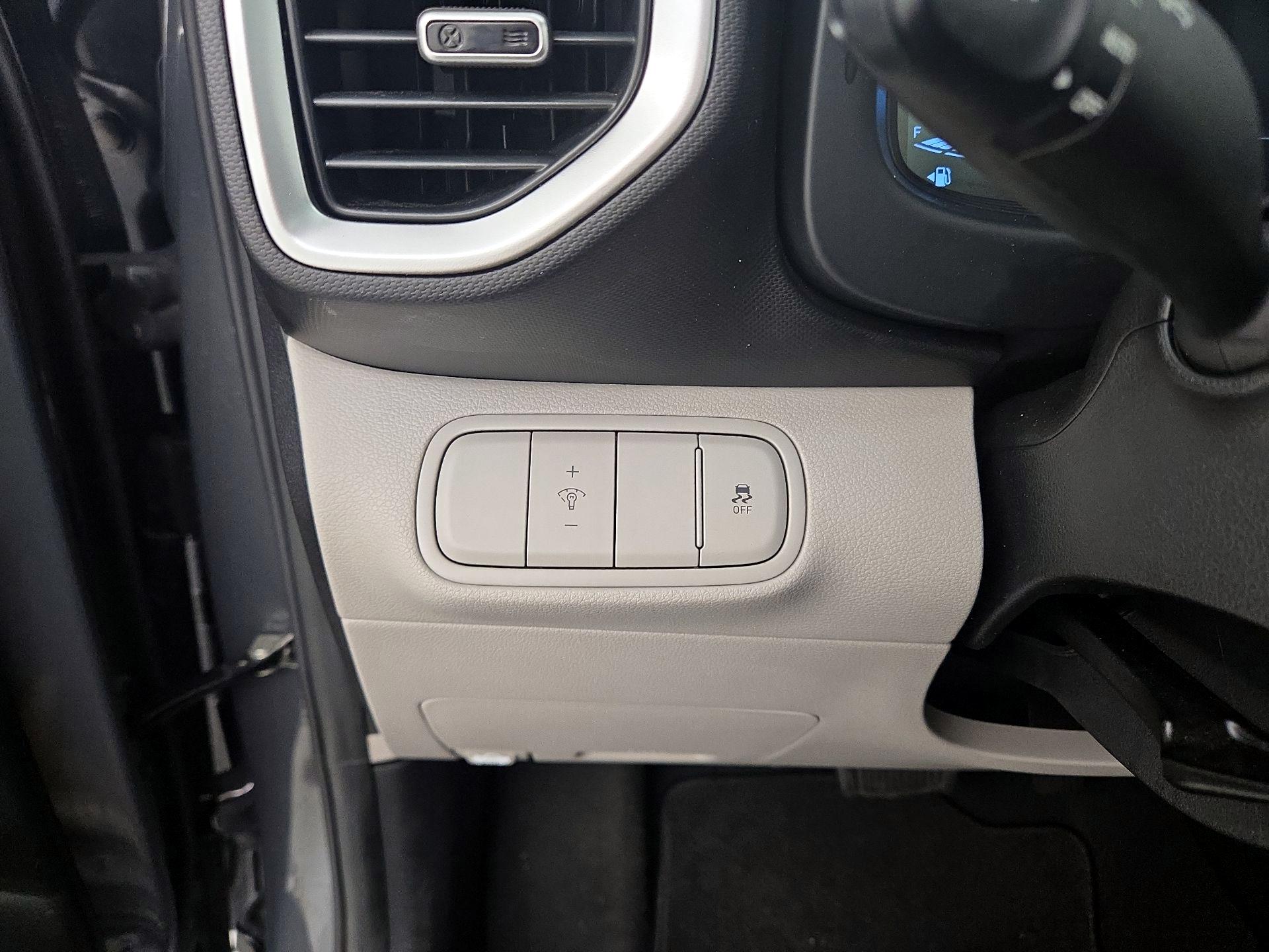 Thumbnail: 2024 Hyundai Venue - 13