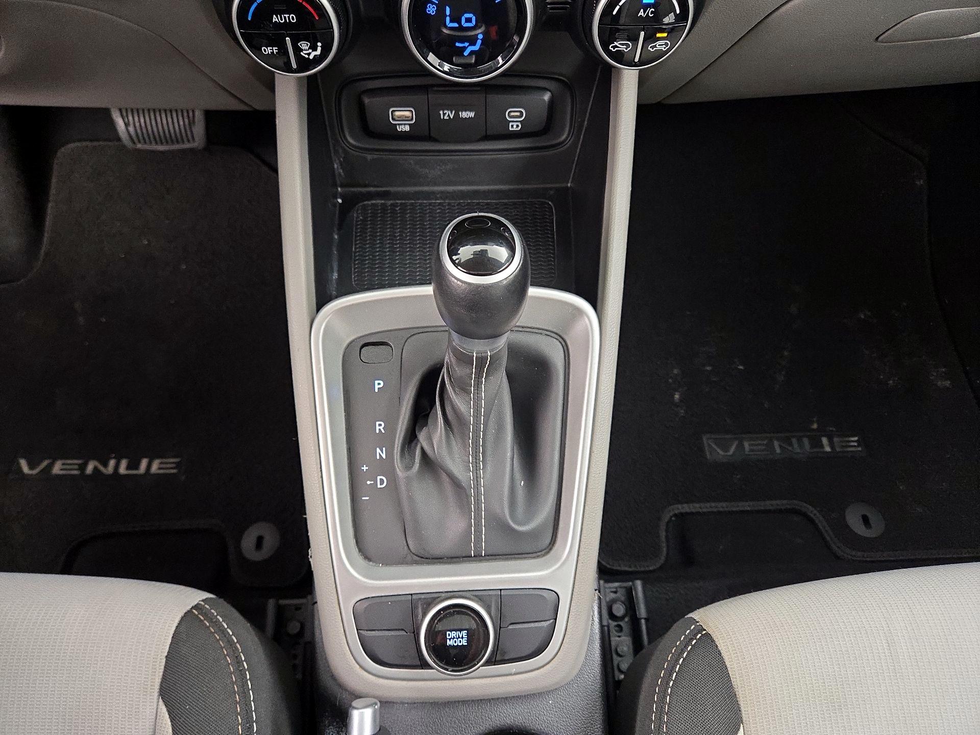 Thumbnail: 2024 Hyundai Venue - 17