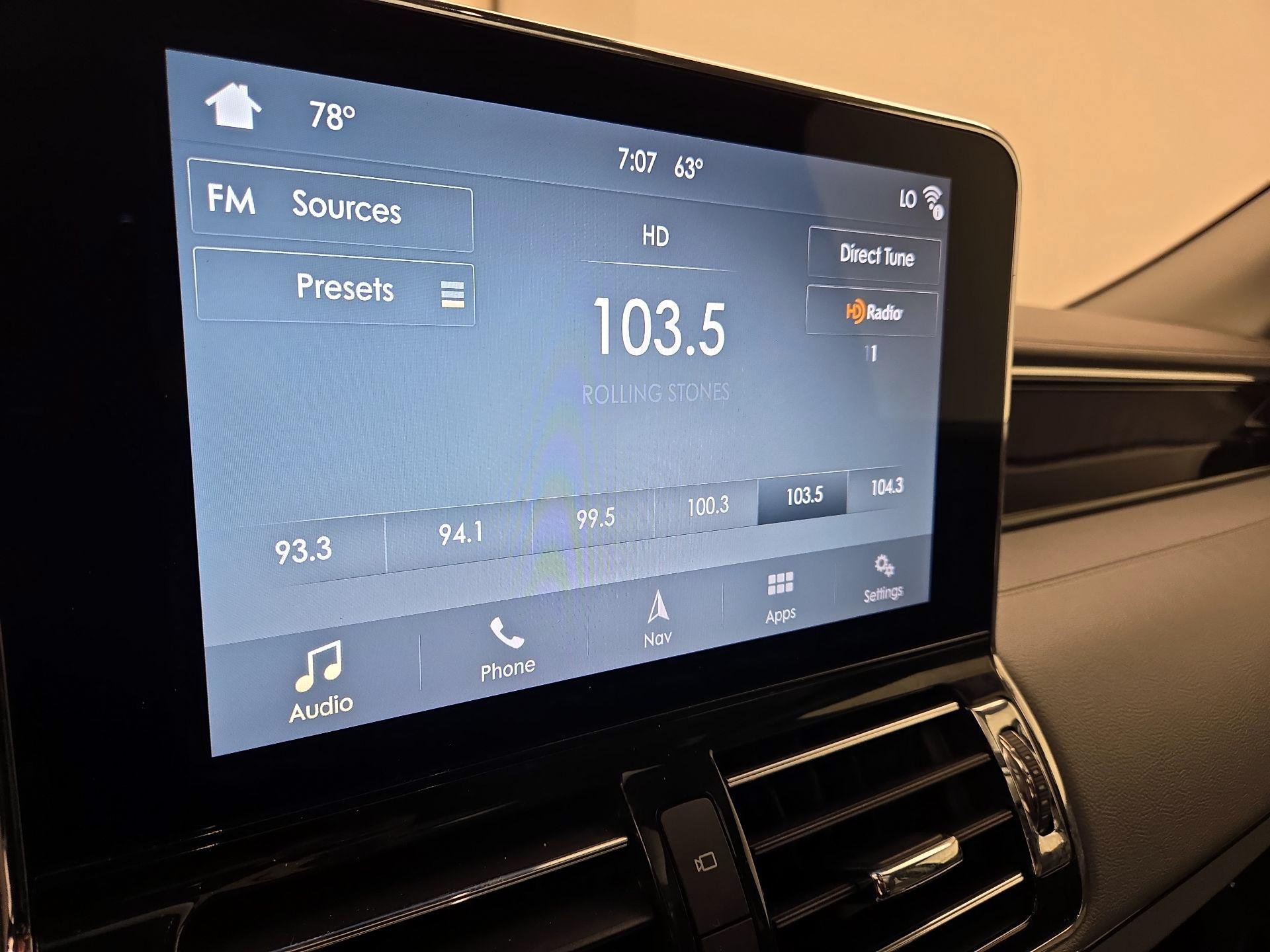 Thumbnail: 2018 Lincoln Navigator - 16