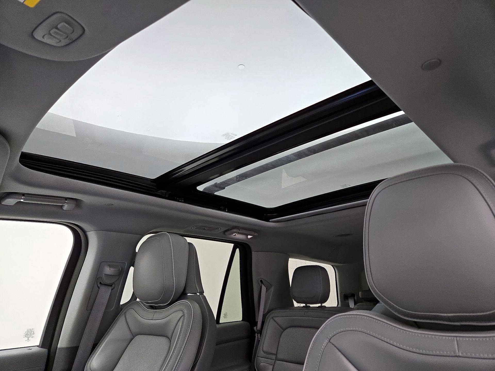 Thumbnail: 2018 Lincoln Navigator - 20