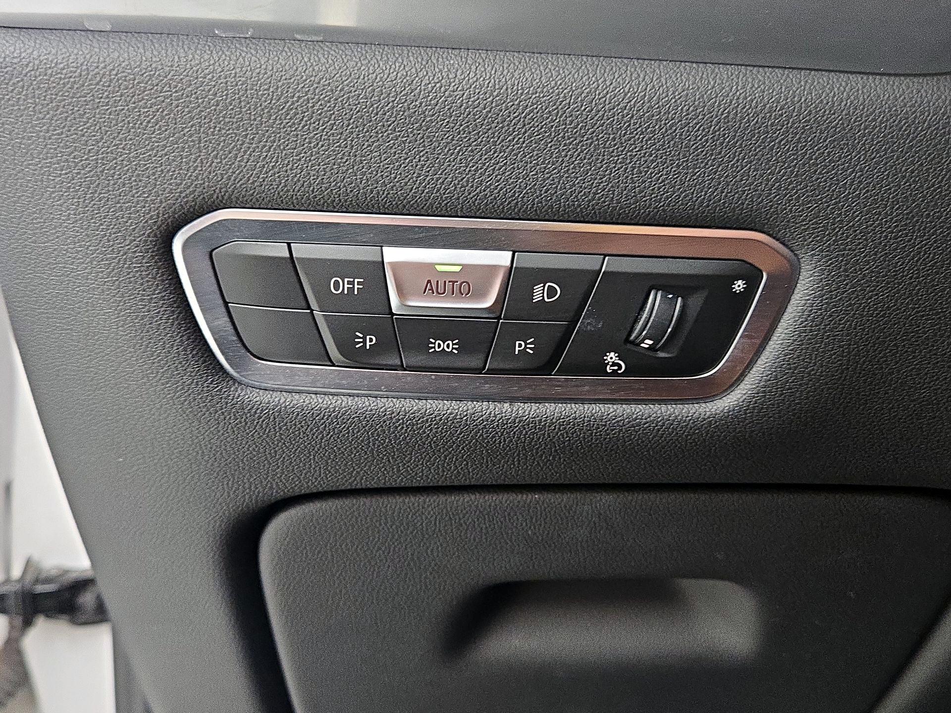 Thumbnail: 2023 BMW X7 - 13