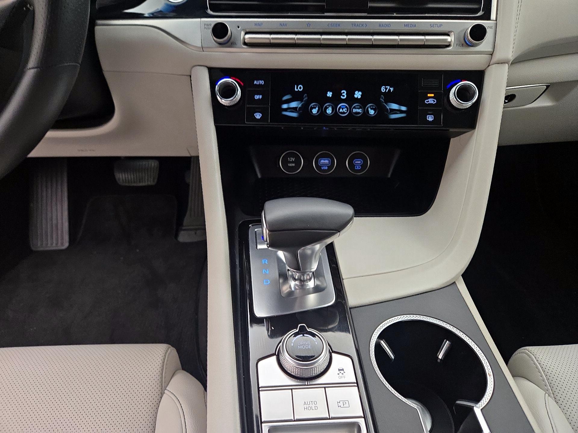 Thumbnail: 2025 Genesis G70 - 18