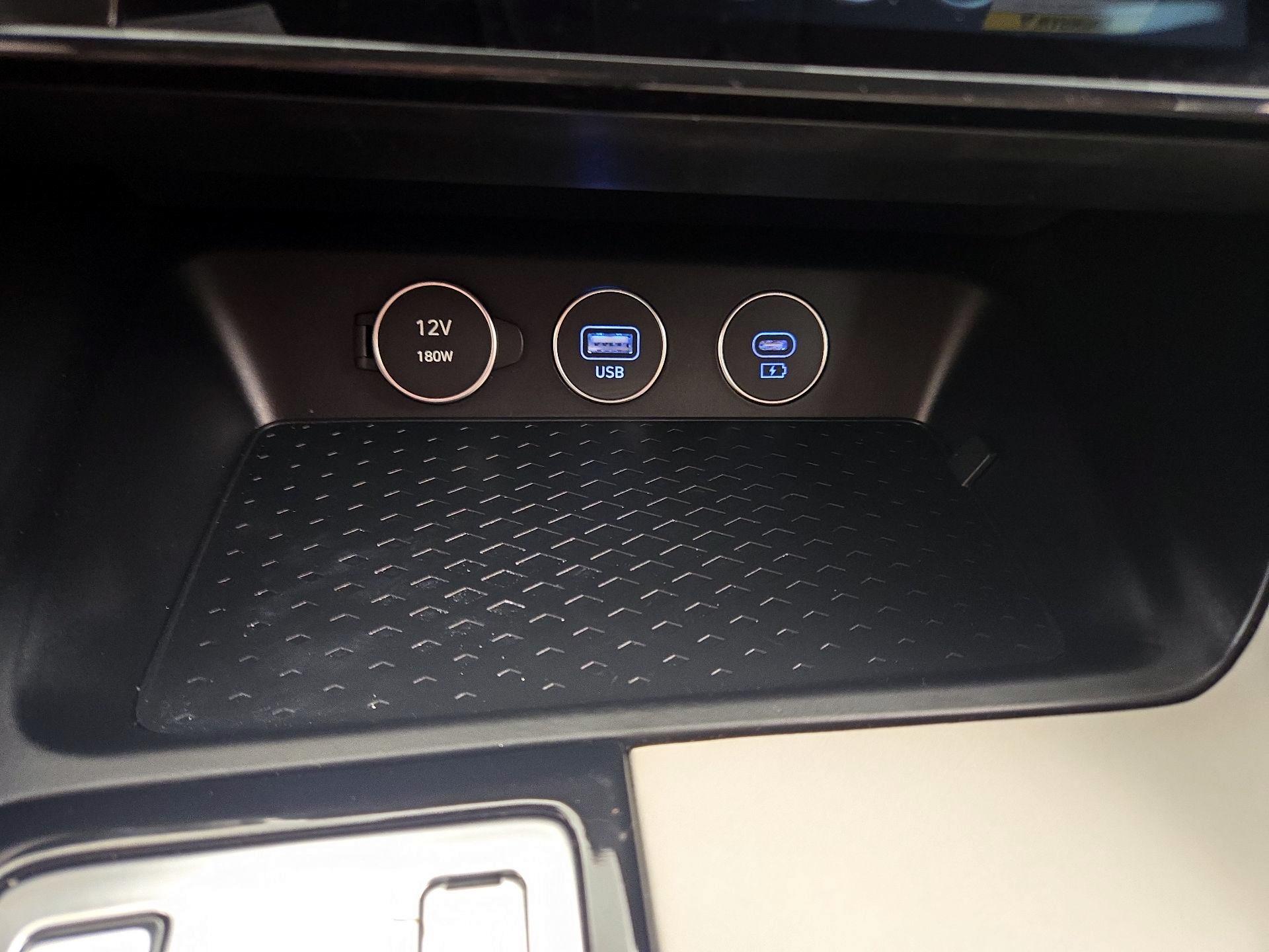 Thumbnail: 2025 Genesis G70 - 19